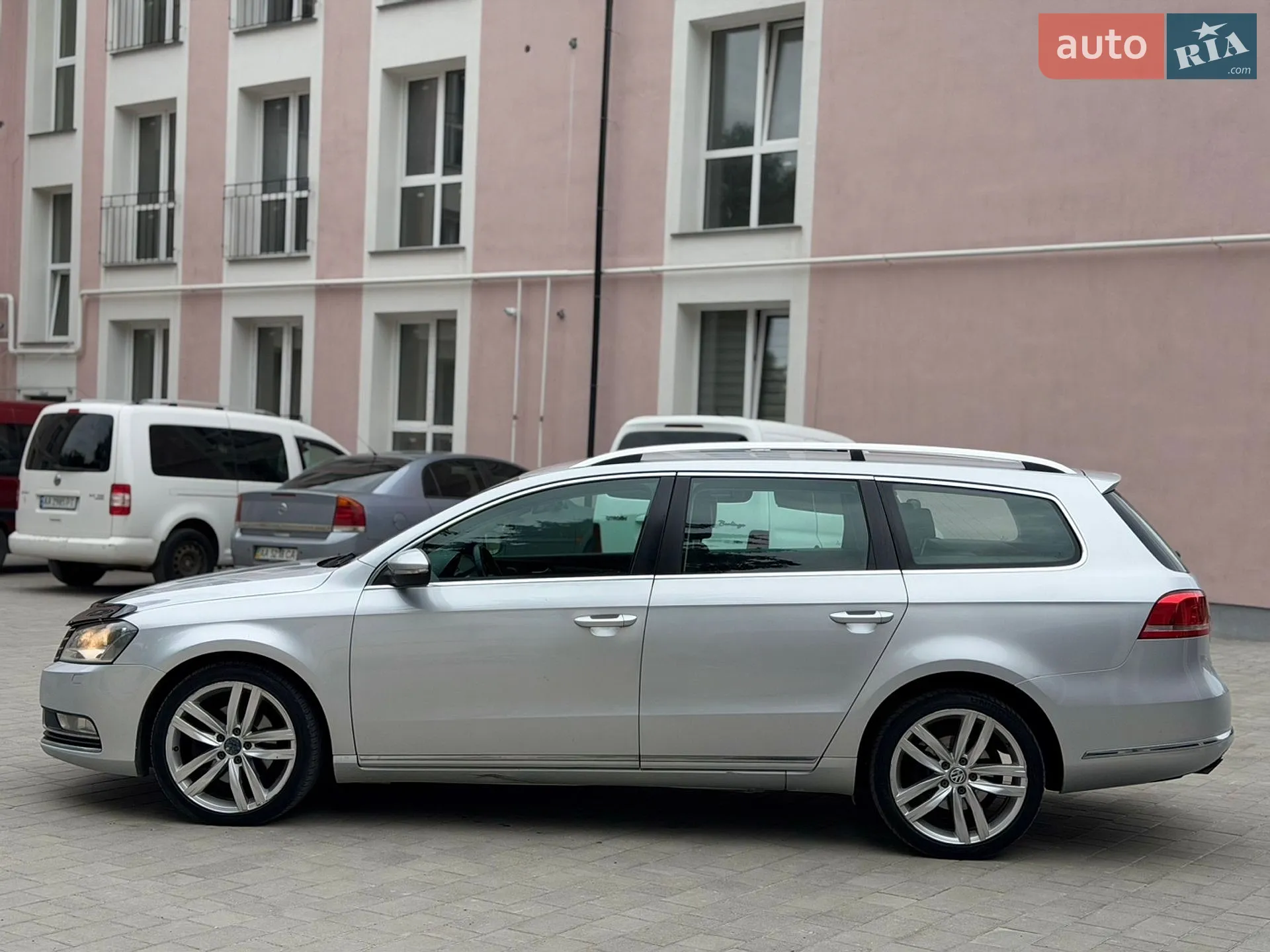 2010 Volkswagen Passat - мініатюра 9