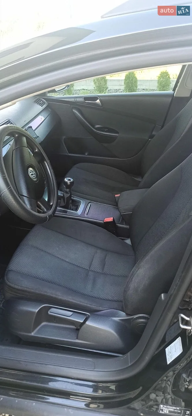 2010 Volkswagen Passat - мініатюра 11