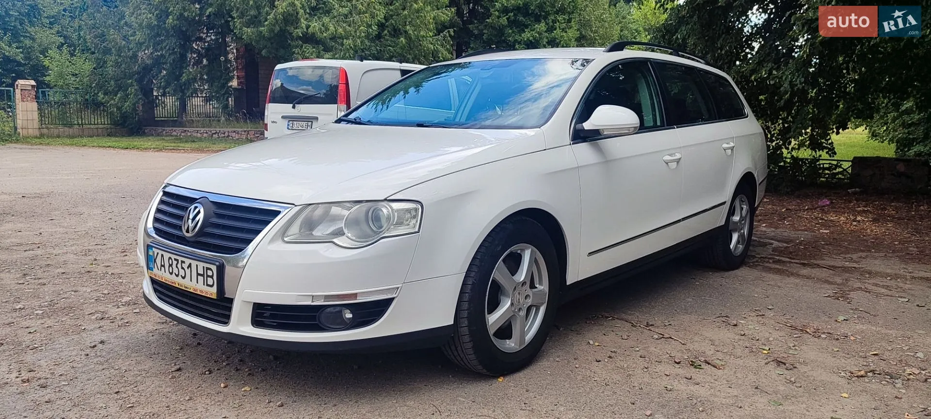 2010 Volkswagen Passat - мініатюра 2
