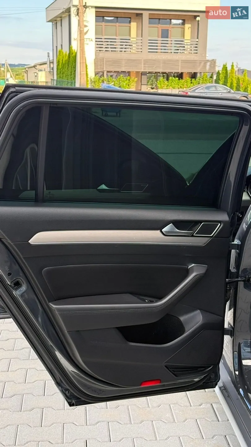 2019 Volkswagen Passat - мініатюра 19