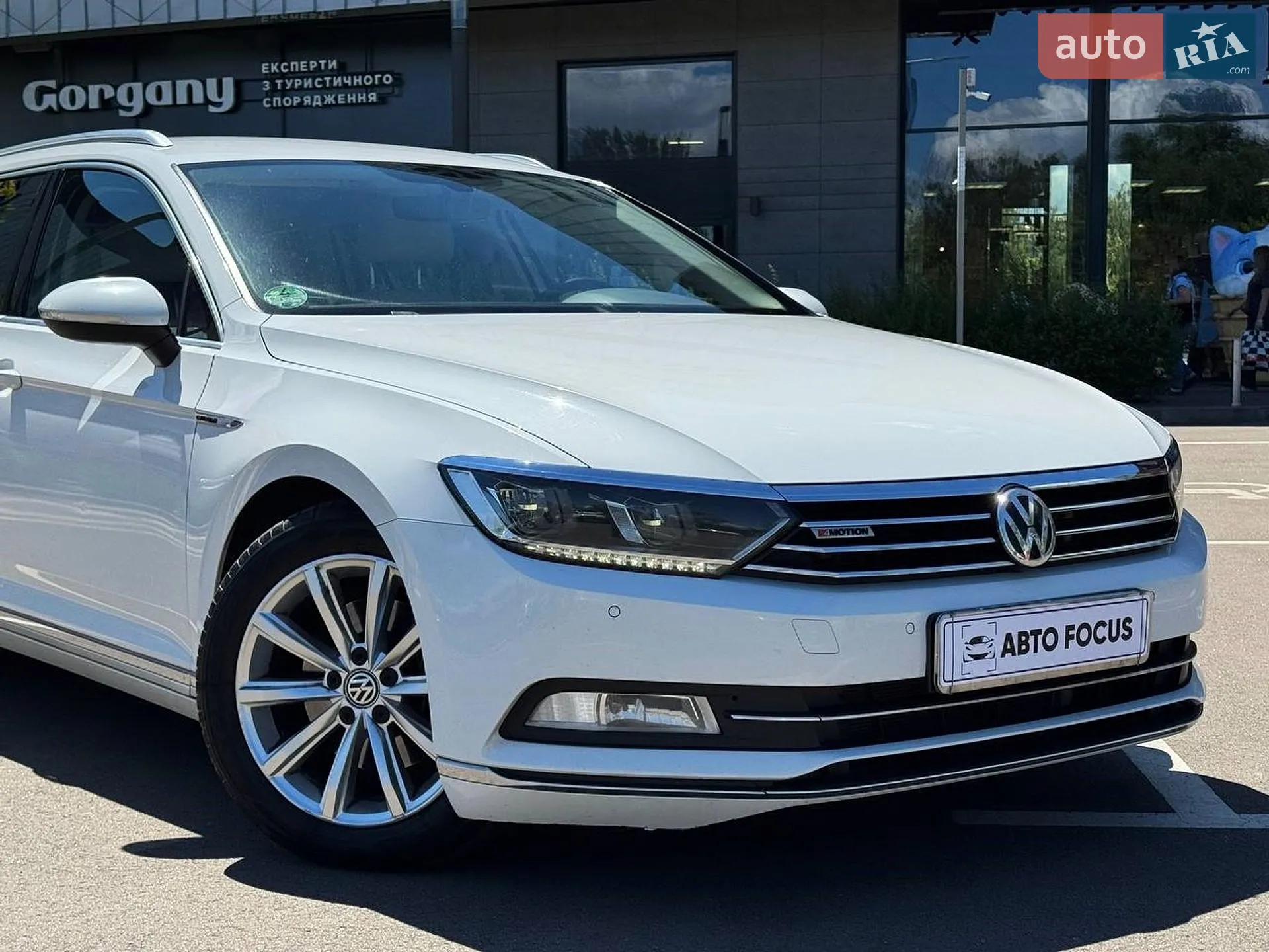 2016 Volkswagen Passat - мініатюра 2