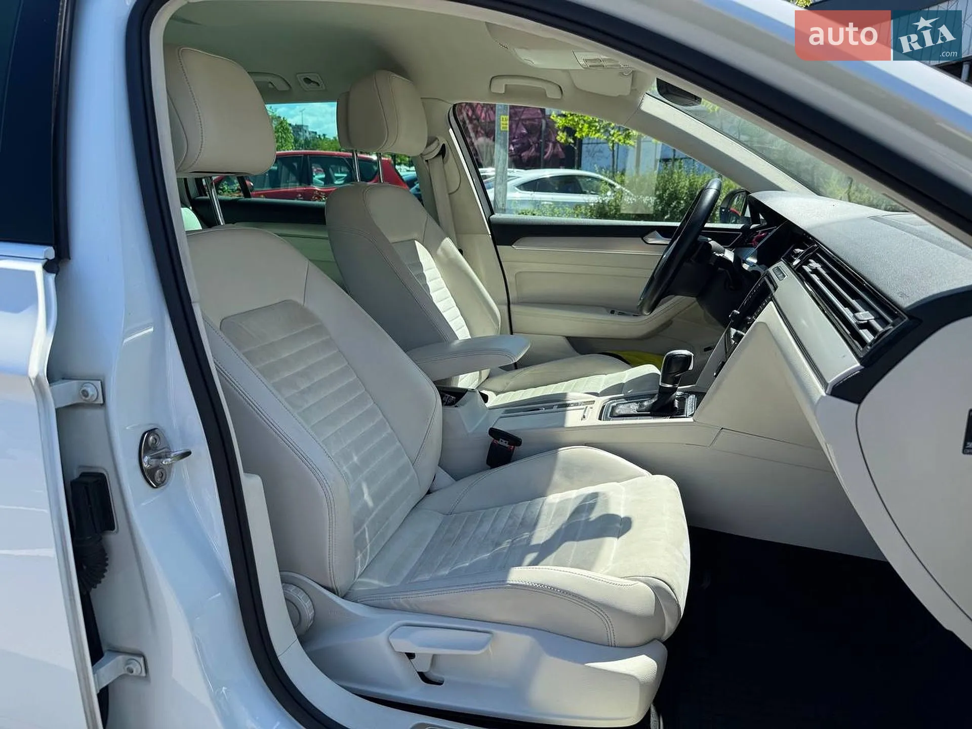 2016 Volkswagen Passat - мініатюра 15