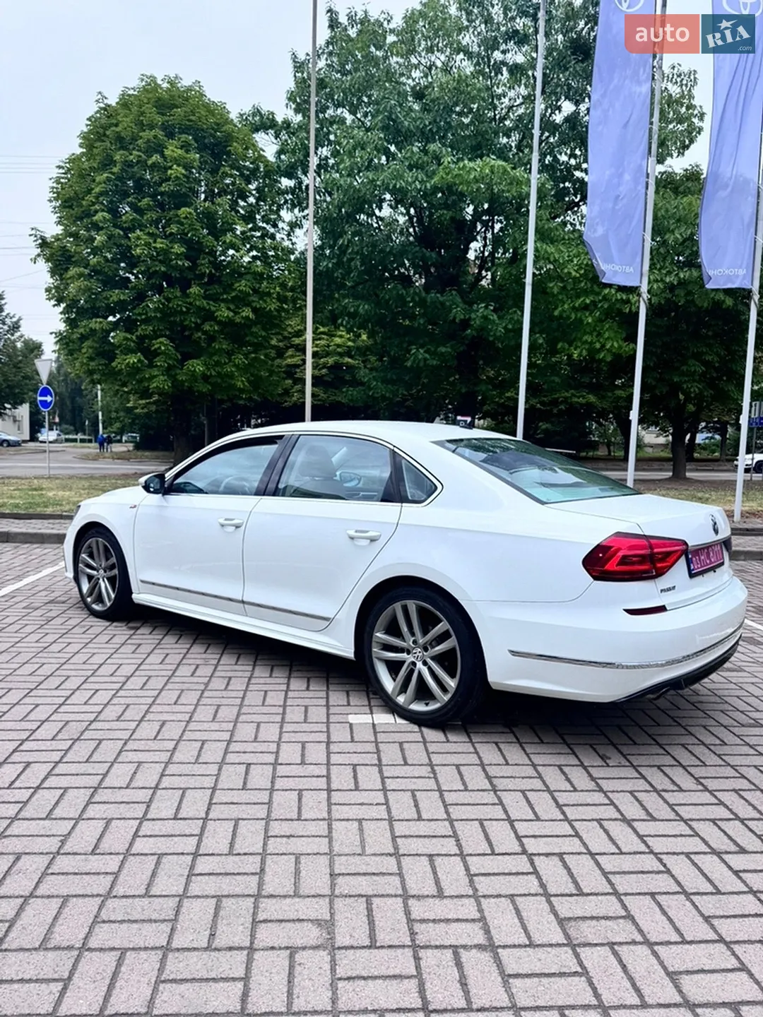 2016 Volkswagen Passat - мініатюра 8