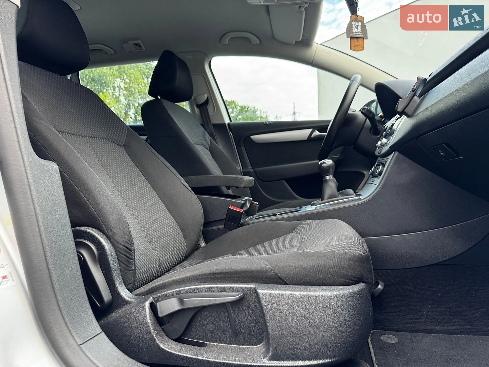 2011 Volkswagen Passat - мініатюра 25