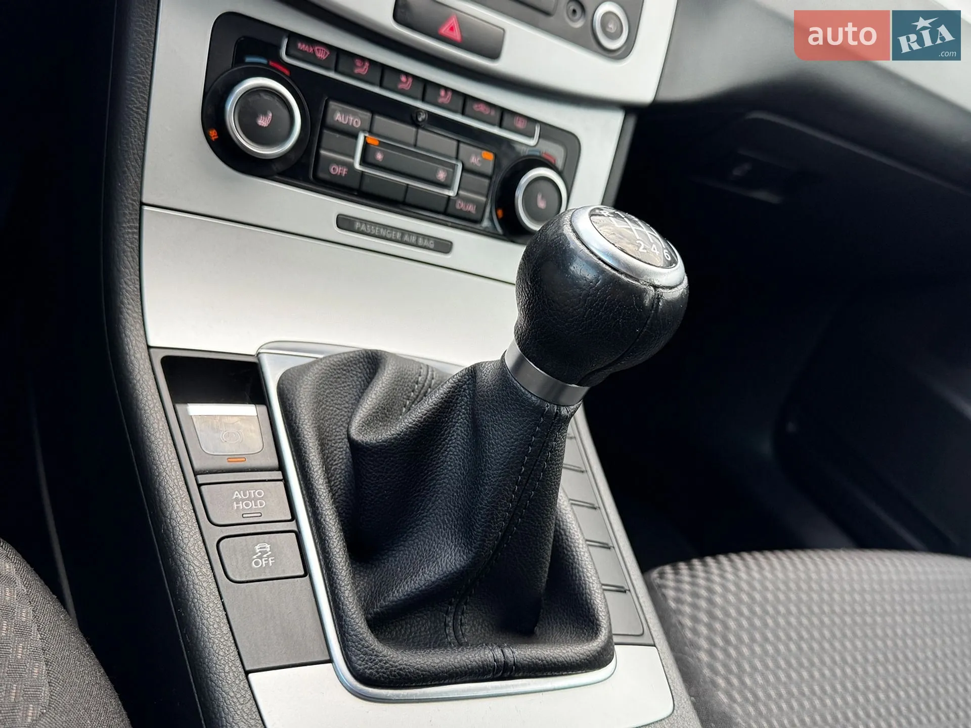 2011 Volkswagen Passat - мініатюра 32