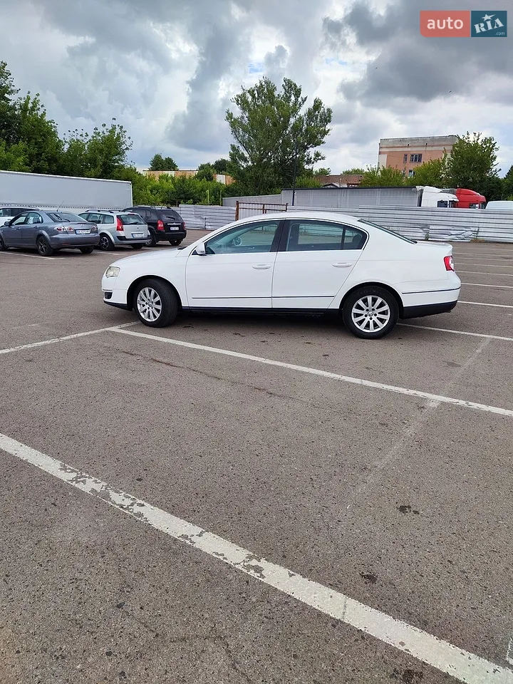 2011 Volkswagen Passat - мініатюра 22