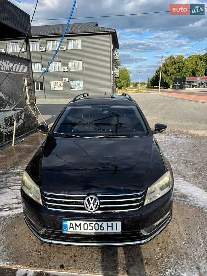 2010 Volkswagen Passat - мініатюра 20