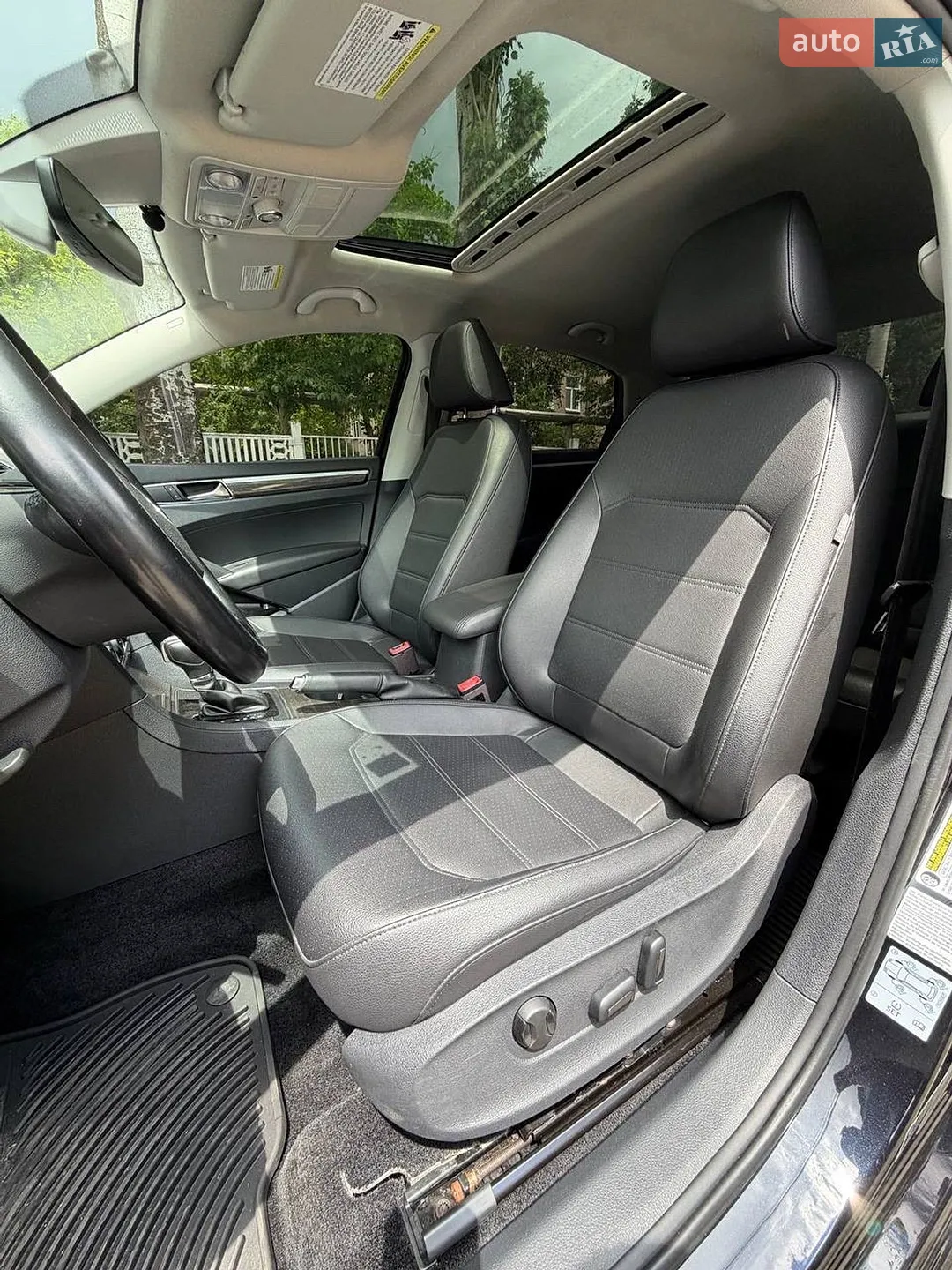 2017 Volkswagen Passat - мініатюра 14