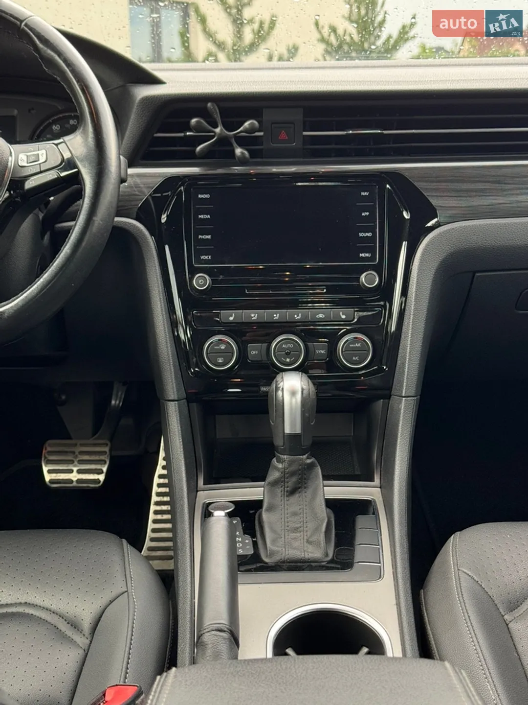 2022 Volkswagen Passat - мініатюра 16