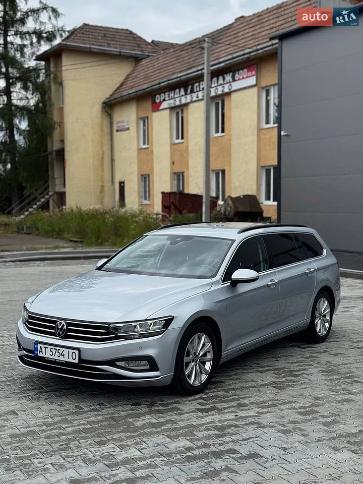 Volkswagen Passat 2022 photo 5