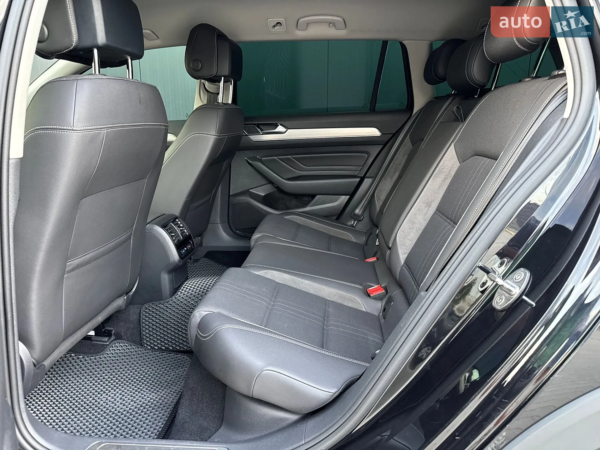 2020 Volkswagen Passat - мініатюра 25