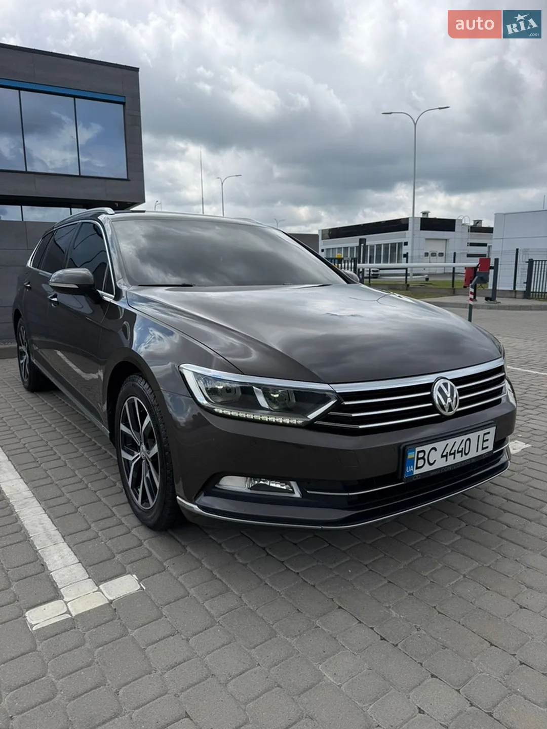 2016 Volkswagen Passat - мініатюра 8