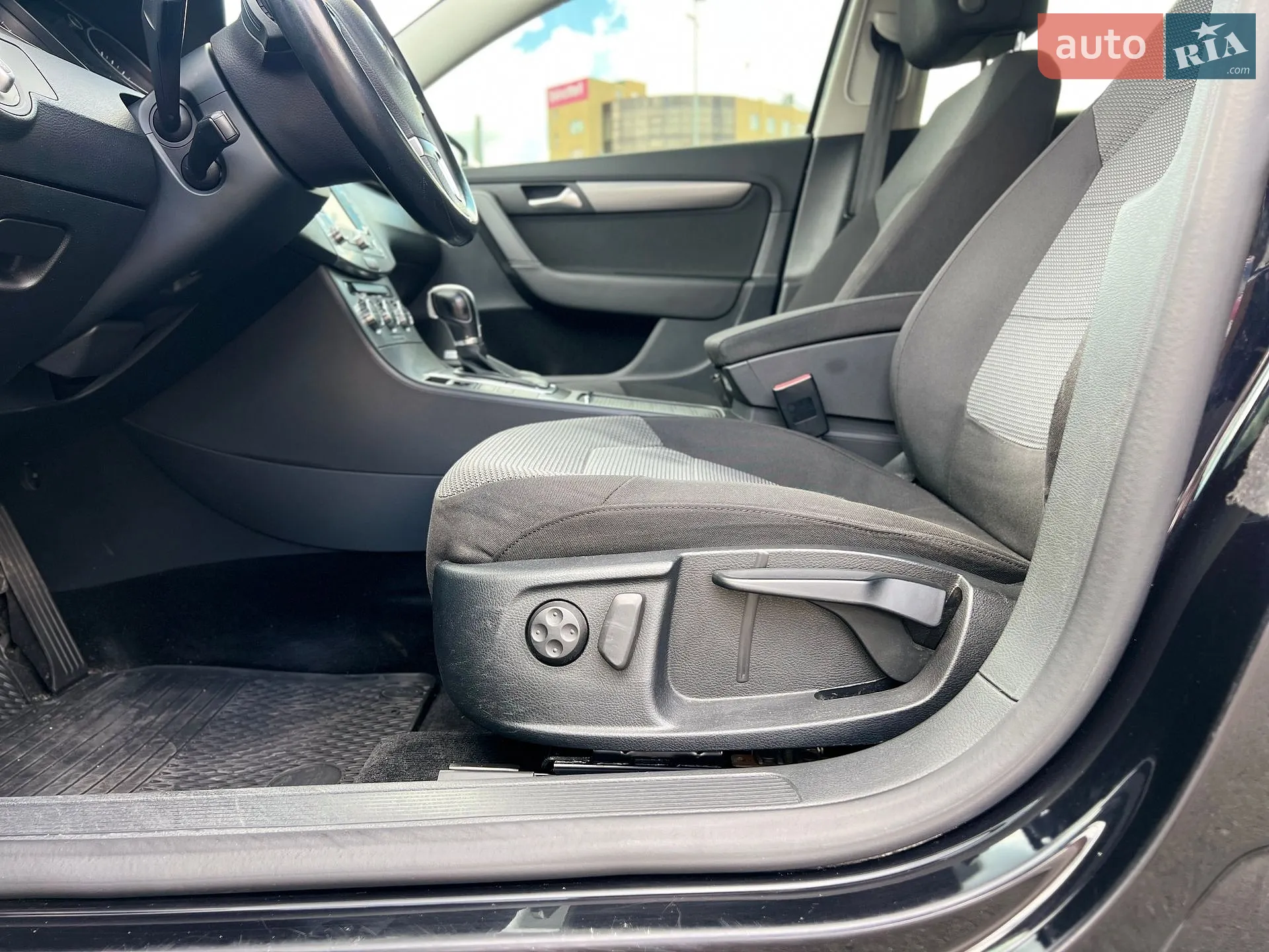 2014 Volkswagen Passat - мініатюра 16