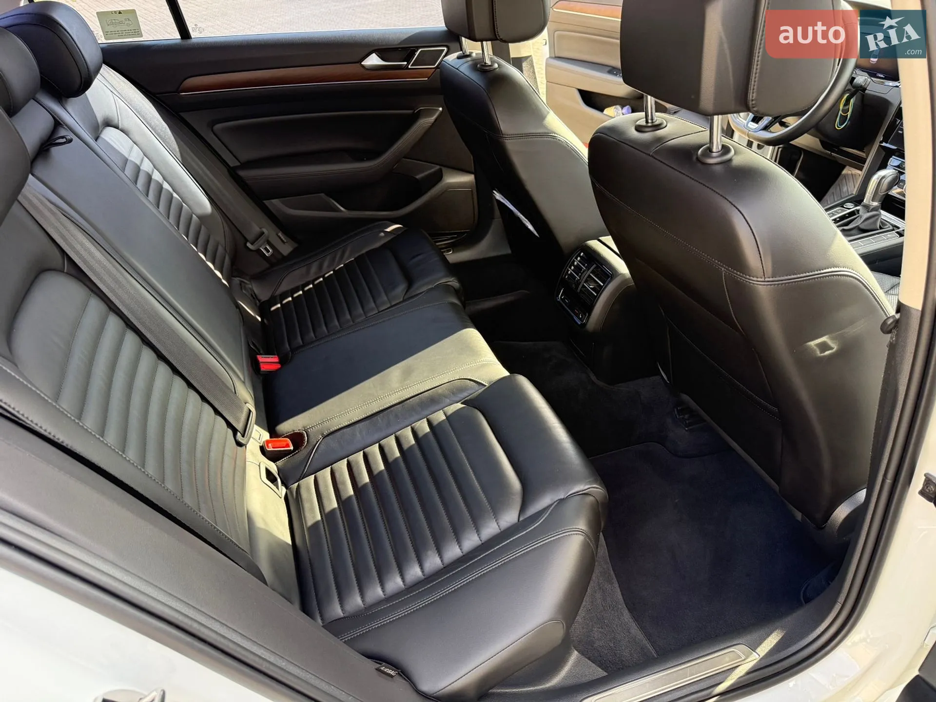 2018 Volkswagen Passat - мініатюра 21