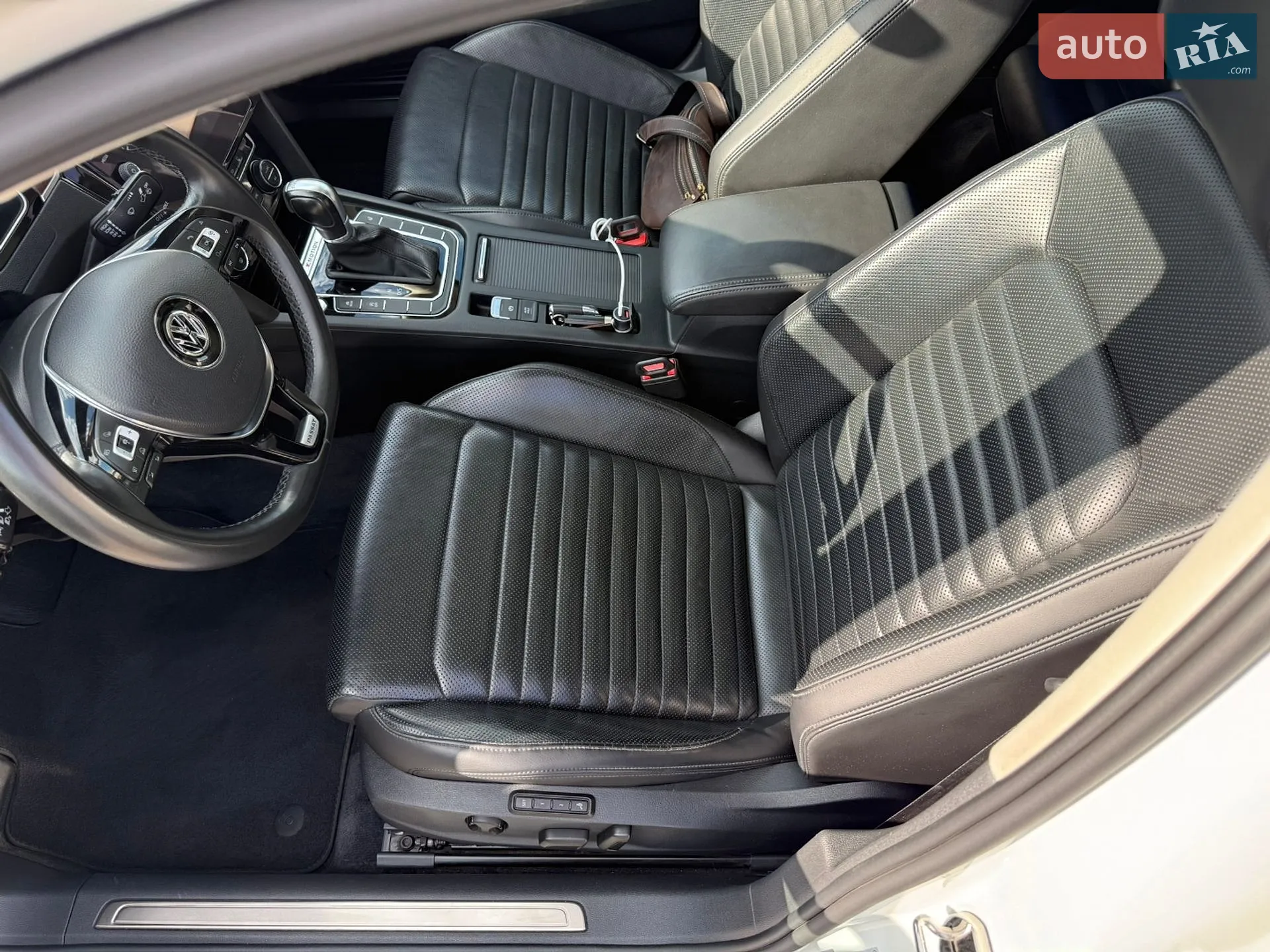 2018 Volkswagen Passat - мініатюра 31