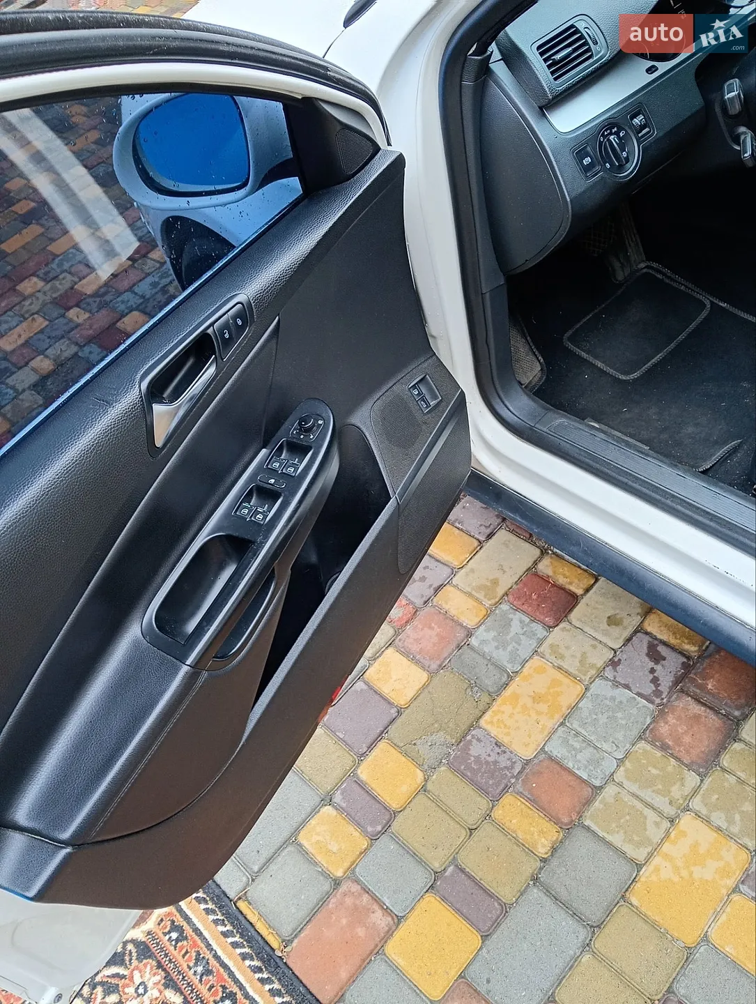 2010 Volkswagen Passat - мініатюра 8
