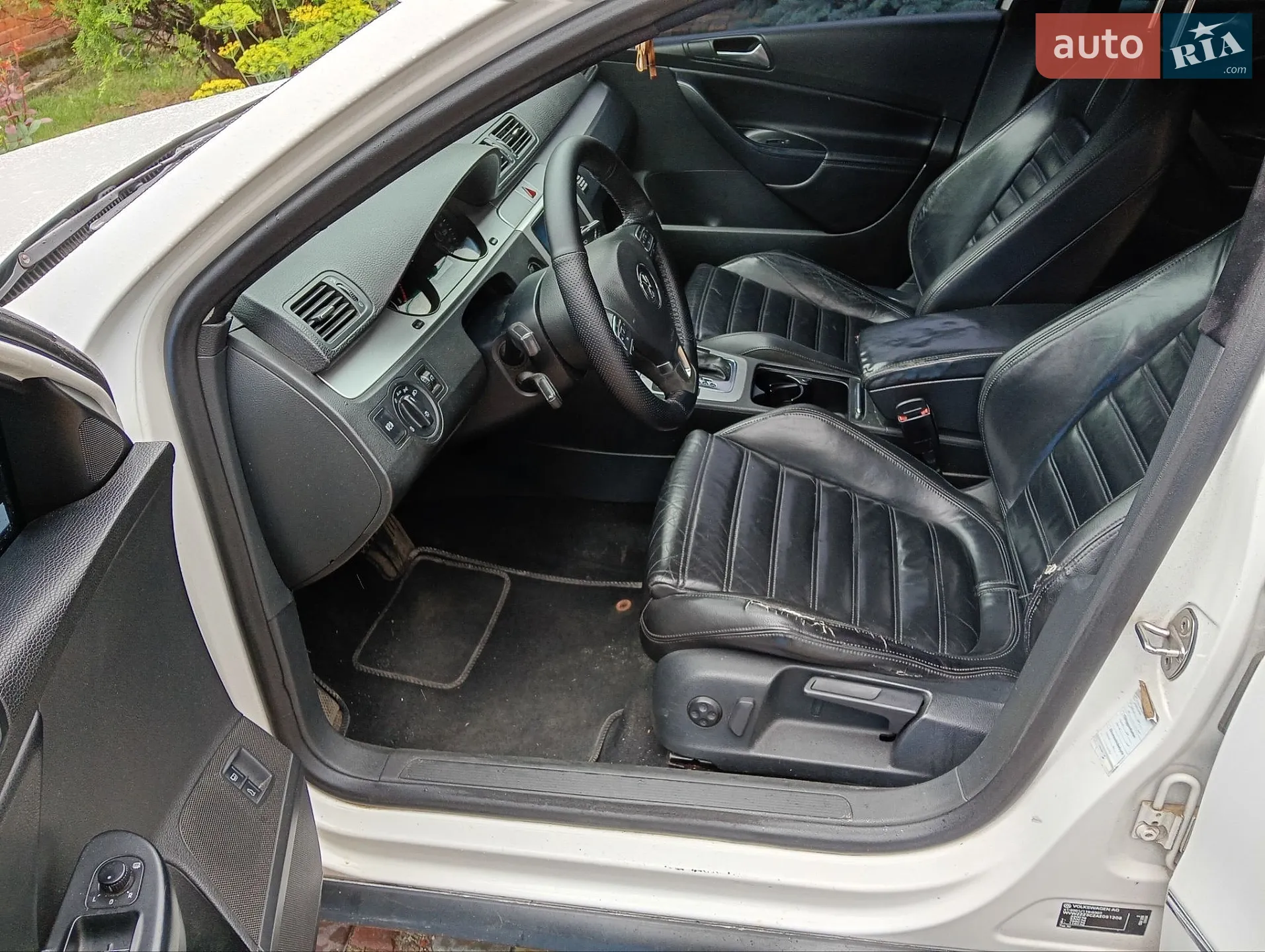 2010 Volkswagen Passat - мініатюра 13