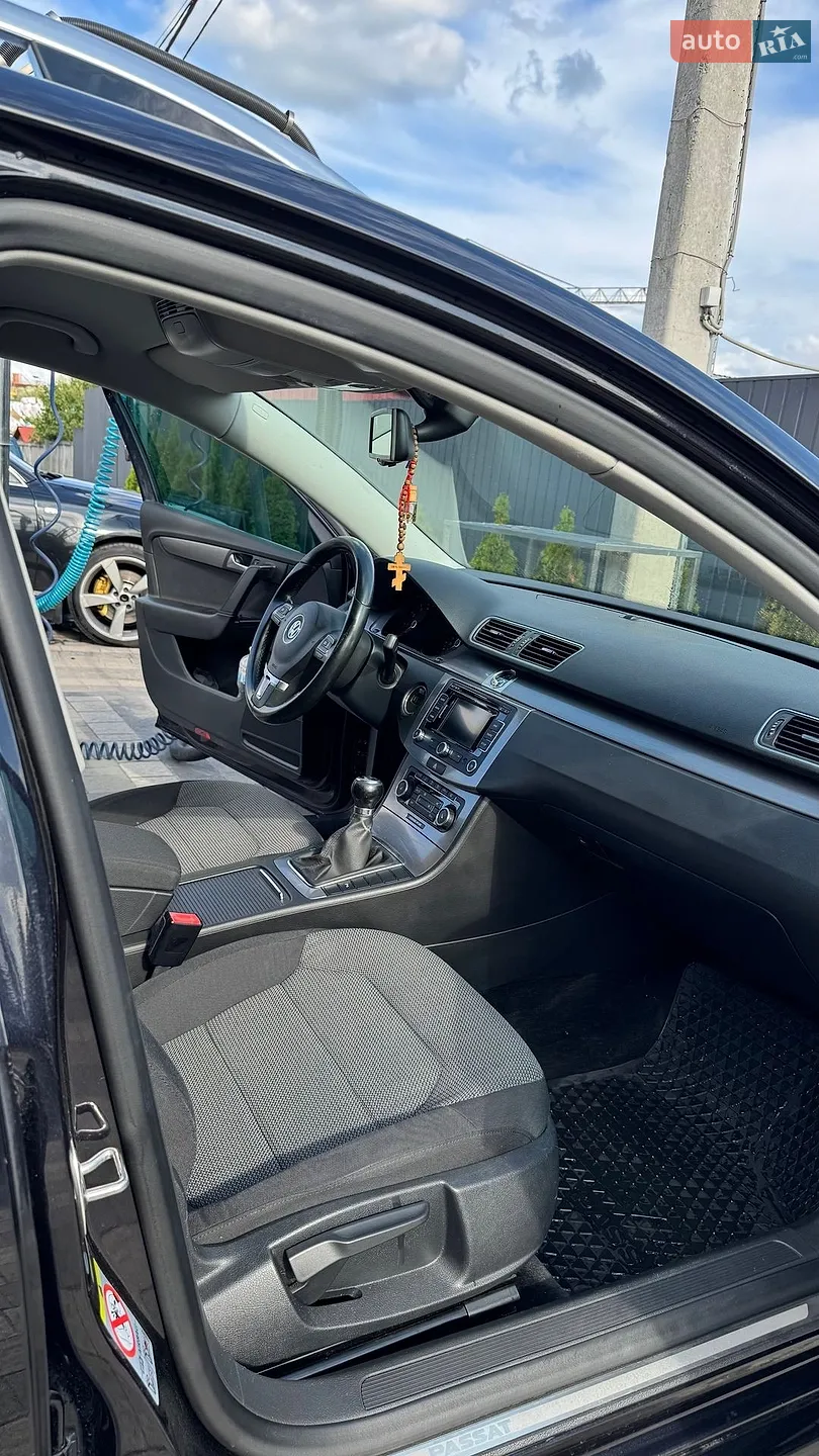 2011 Volkswagen Passat - мініатюра 8