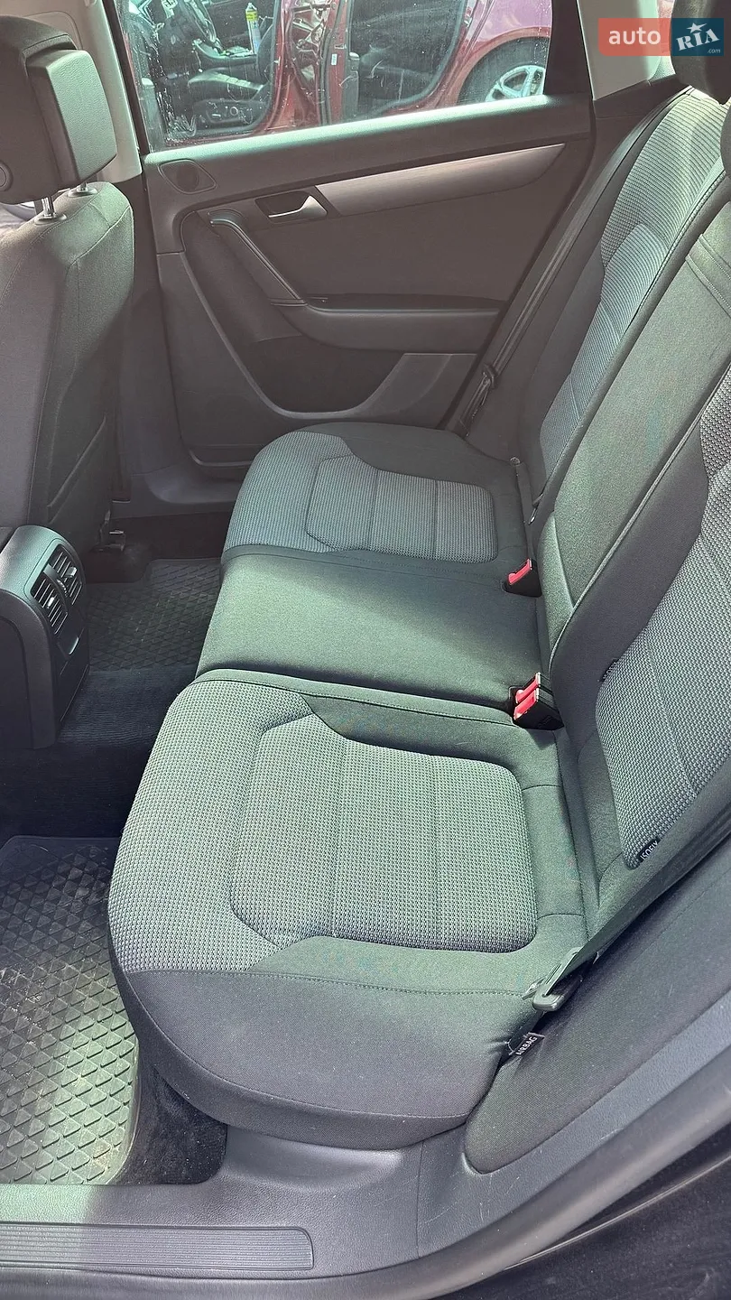 2011 Volkswagen Passat - мініатюра 12