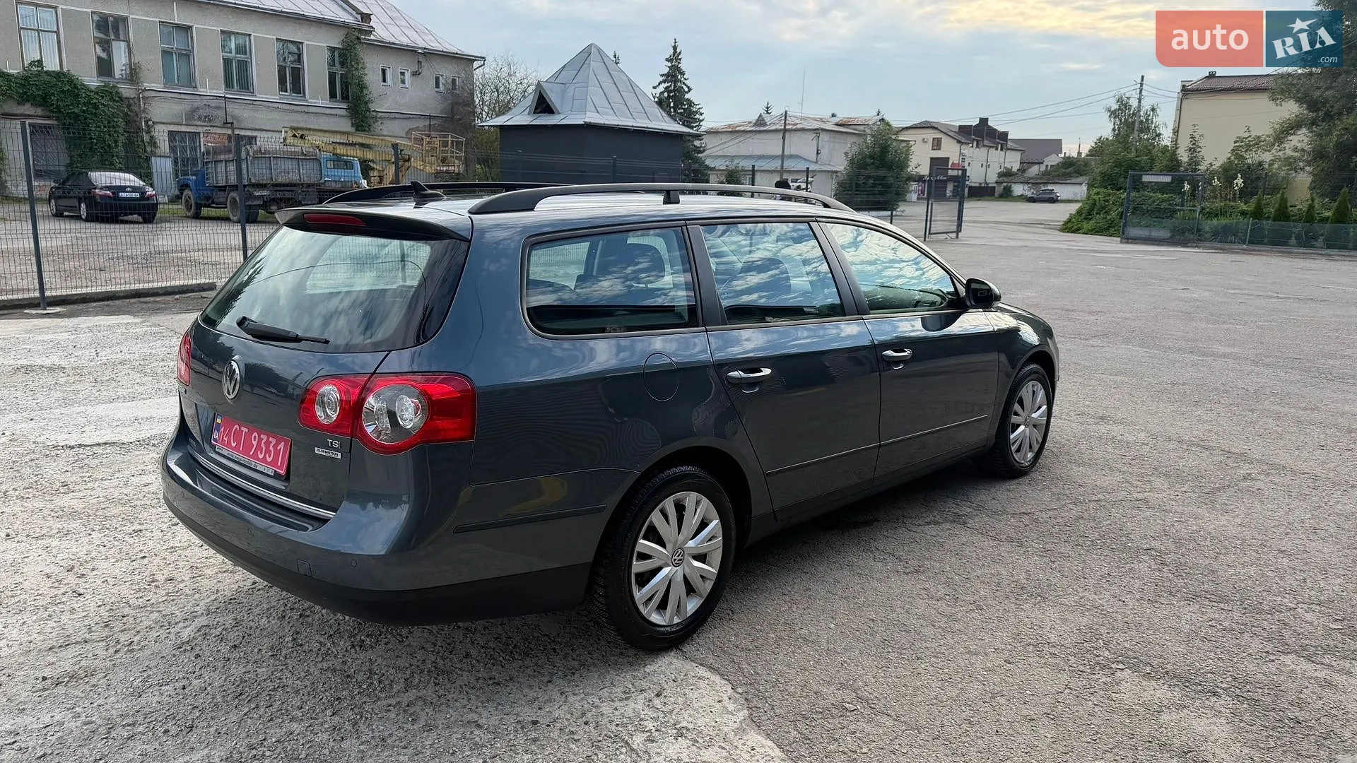2010 Volkswagen Passat - мініатюра 7