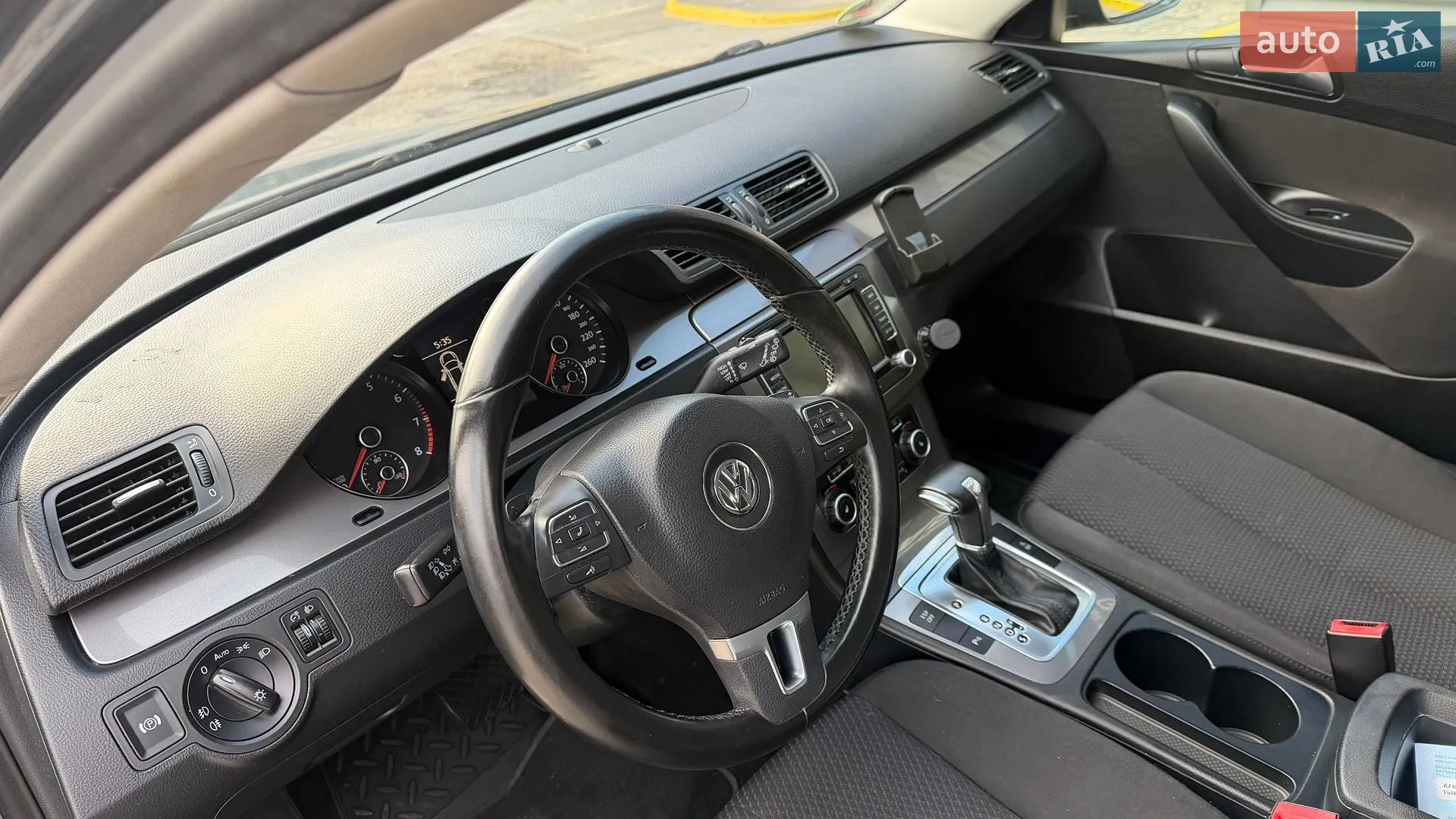 2010 Volkswagen Passat - мініатюра 15