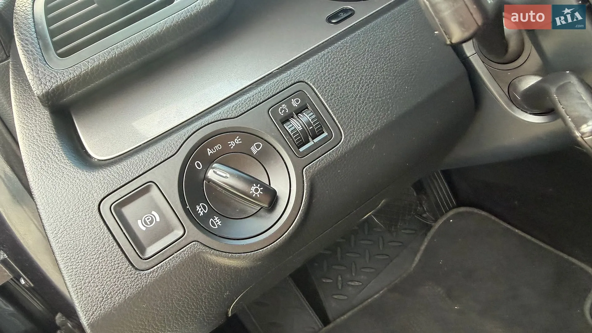 2010 Volkswagen Passat - мініатюра 18