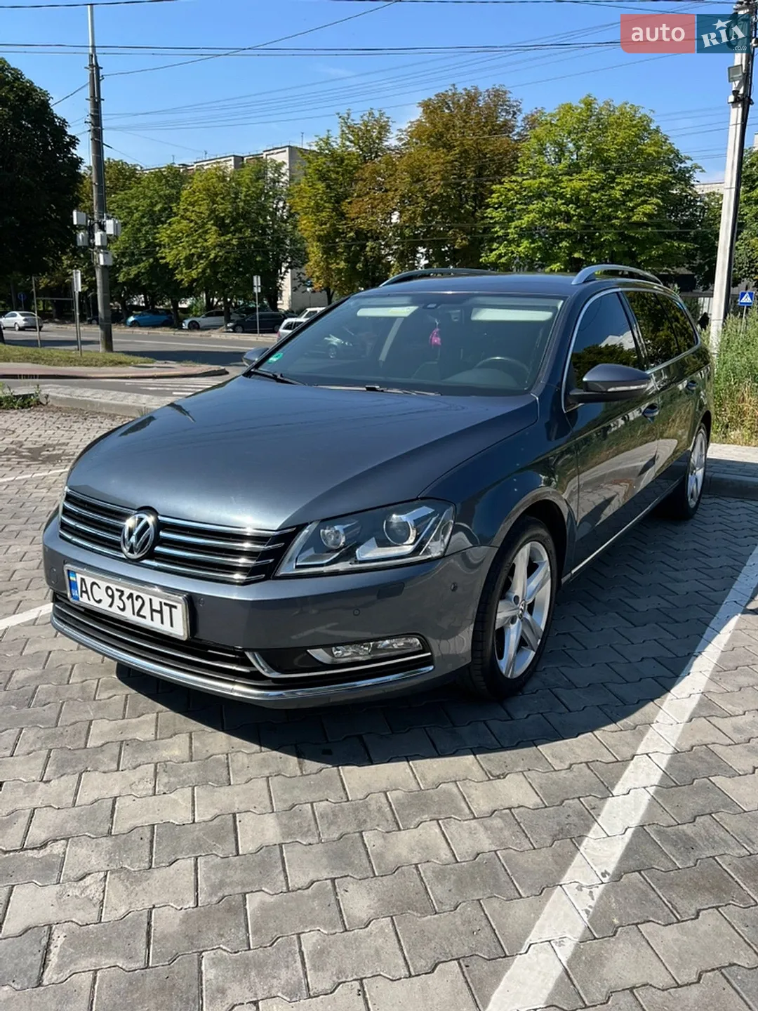 2011 Volkswagen Passat - мініатюра 2