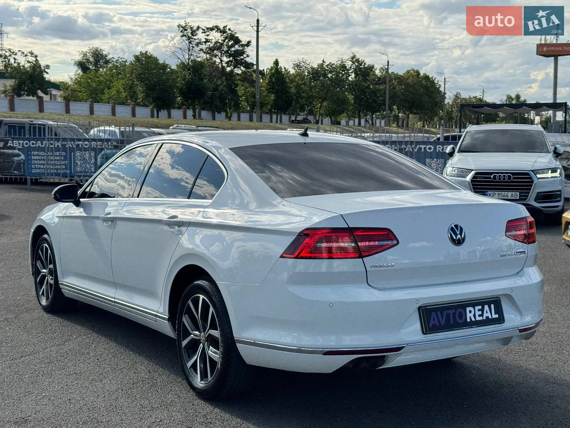 2017 Volkswagen Passat - мініатюра 10