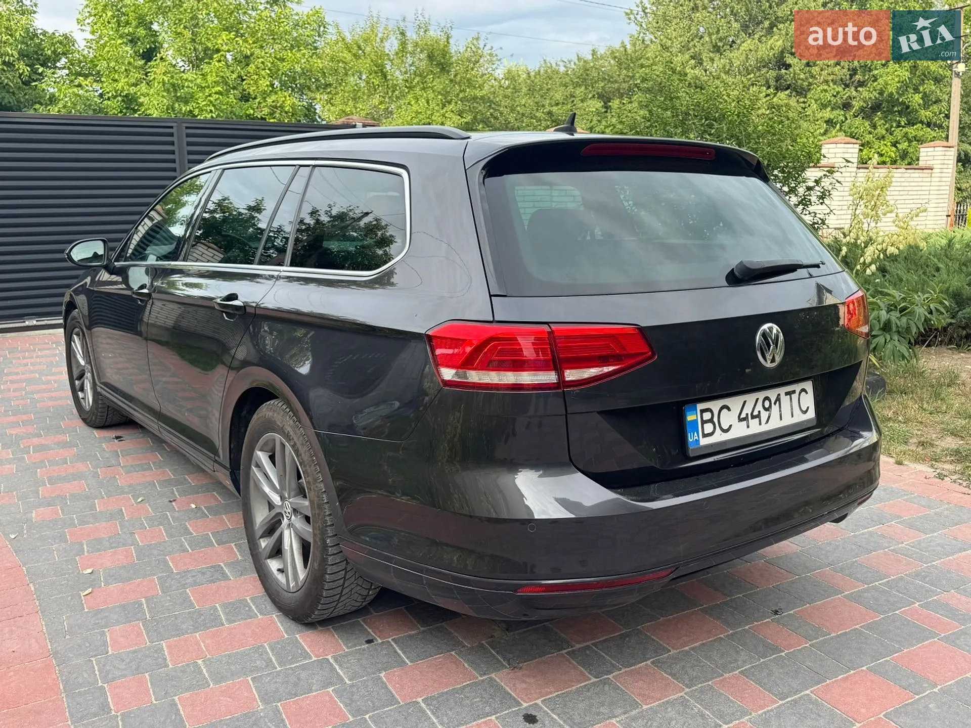 2019 Volkswagen Passat - мініатюра 3
