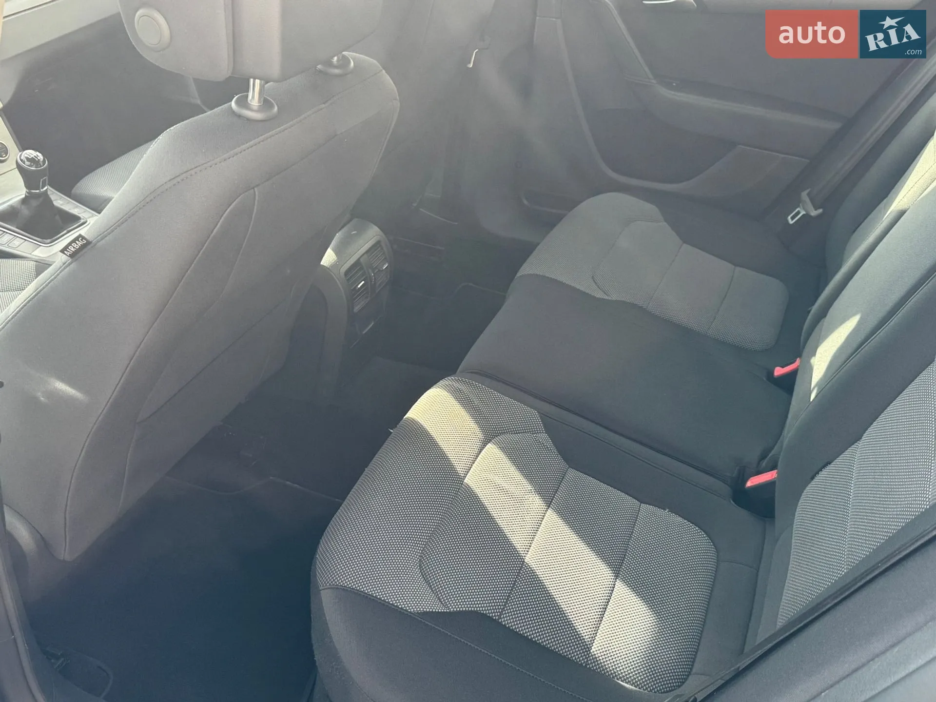 2012 Volkswagen Passat - мініатюра 32