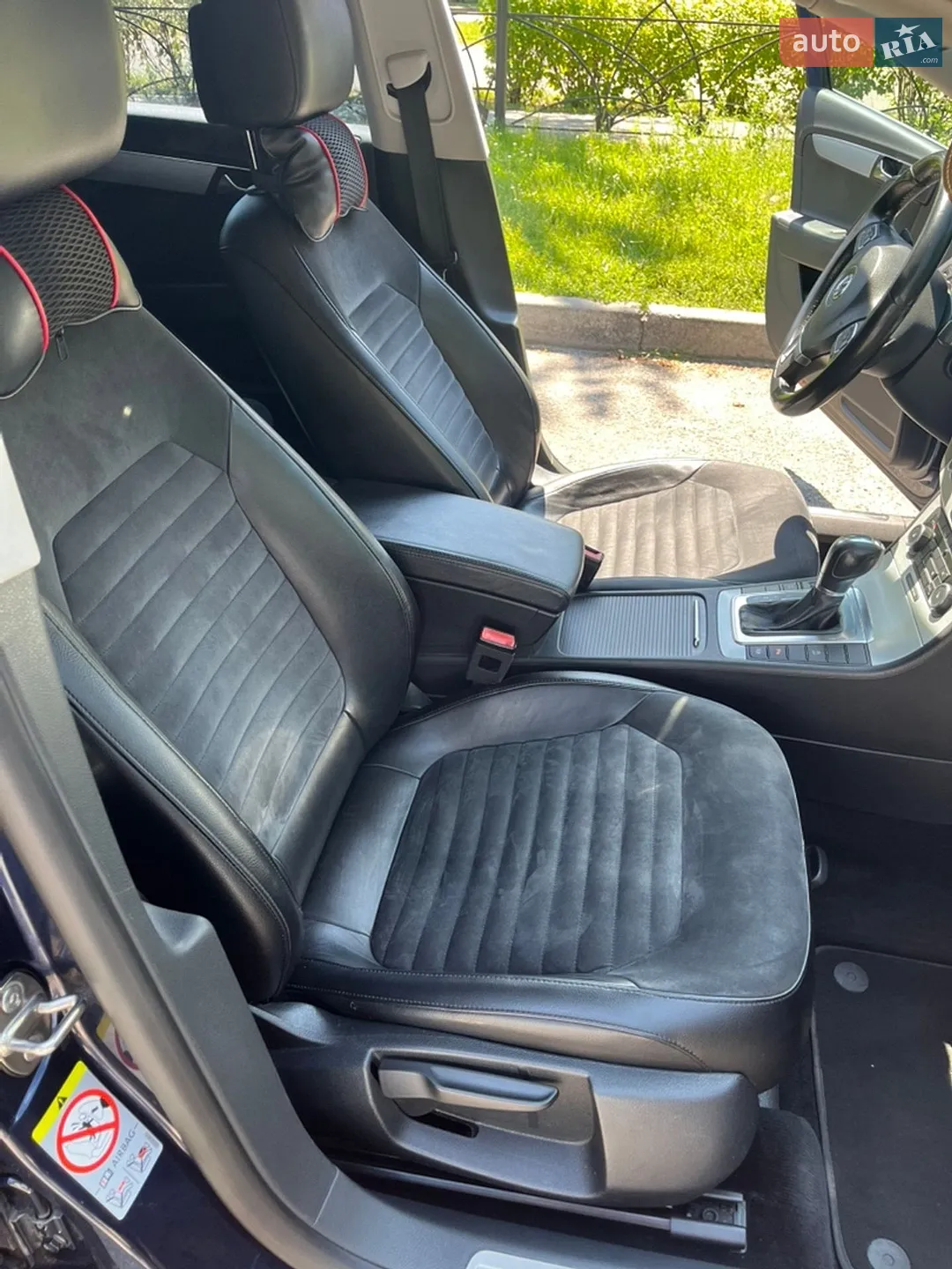2011 Volkswagen Passat - мініатюра 21