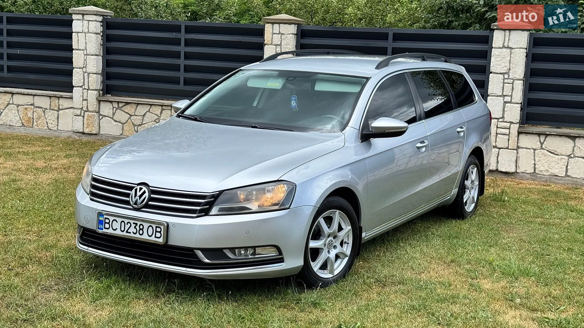 2011 Volkswagen Passat - мініатюра 2