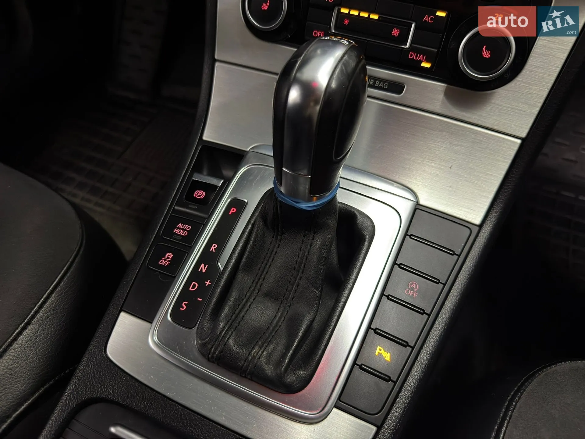 2011 Volkswagen Passat - мініатюра 22
