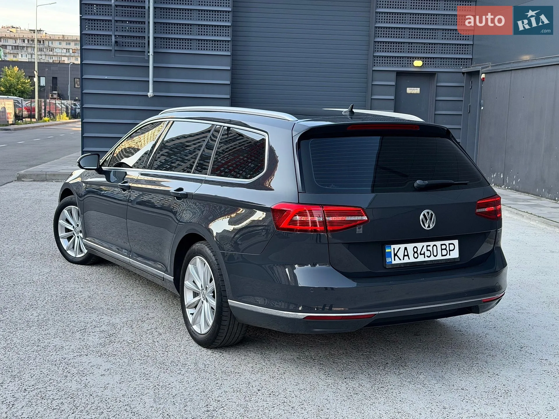 Volkswagen Passat 2016 VIN WVWZZZ3CZHE070117 фото оголошення 4 з 84