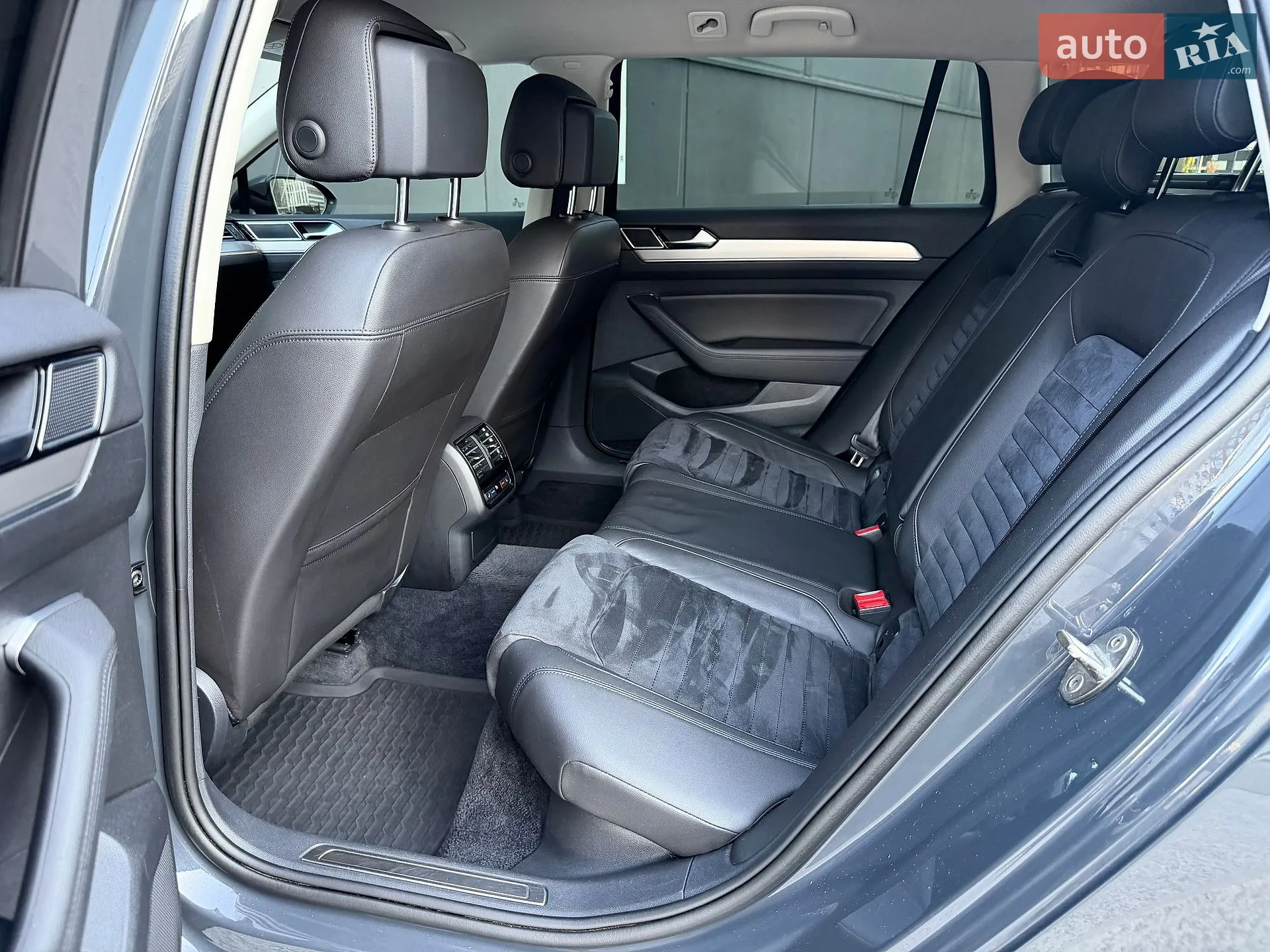 Volkswagen Passat 2016 VIN WVWZZZ3CZHE070117 фото оголошення 46 з 84