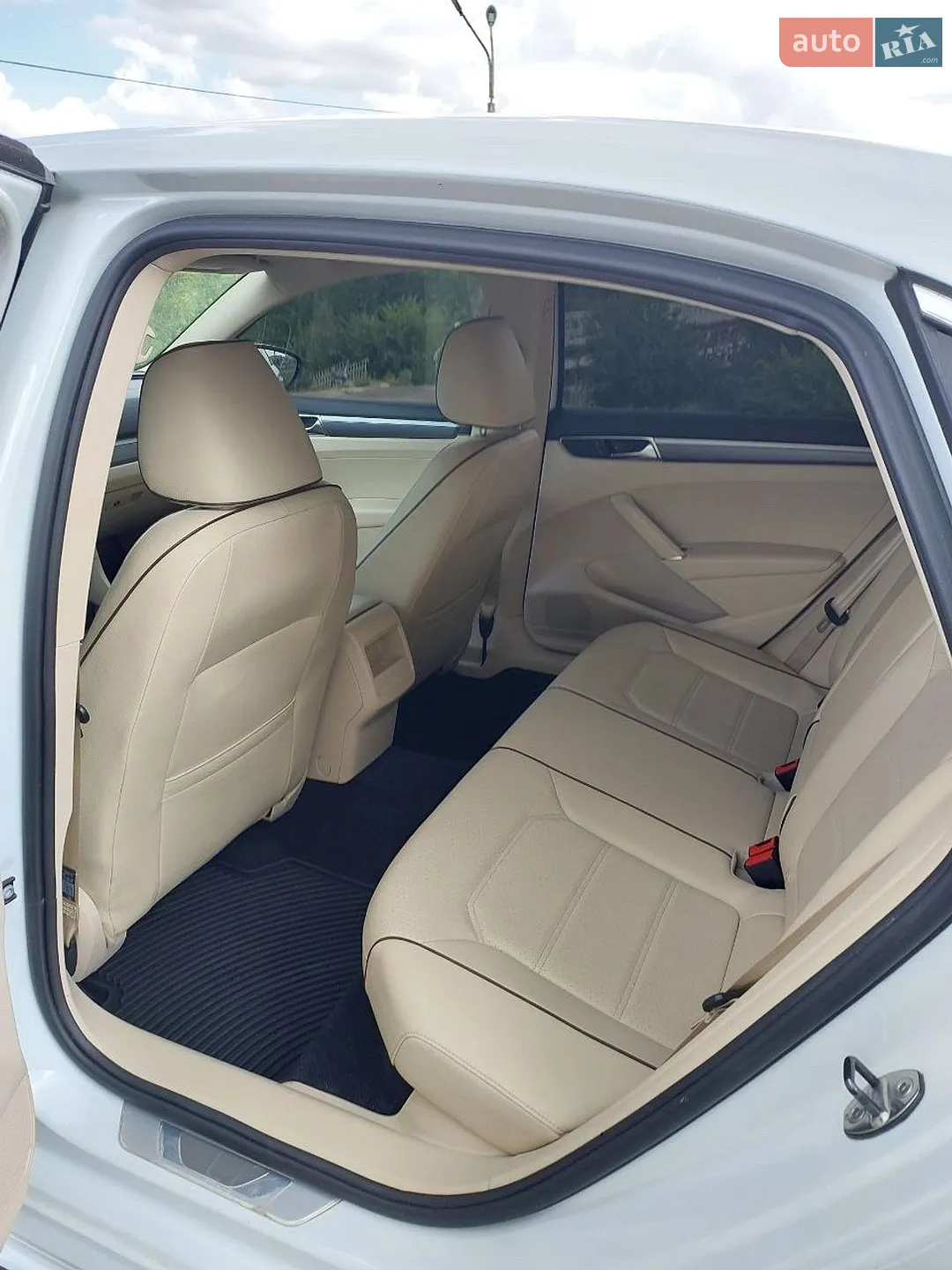 2018 Volkswagen Touareg - мініатюра 9