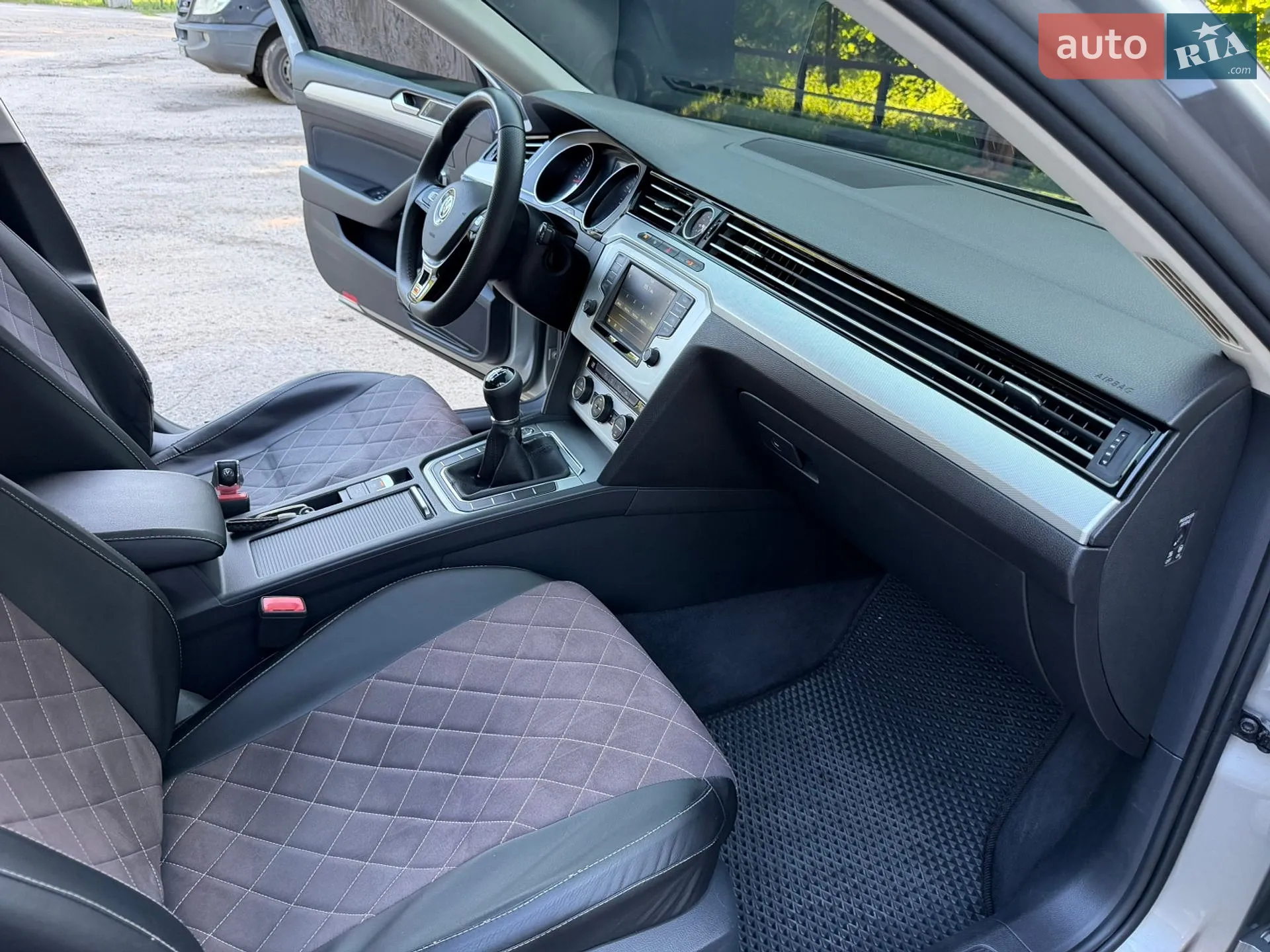 2015 Volkswagen Passat - мініатюра 18