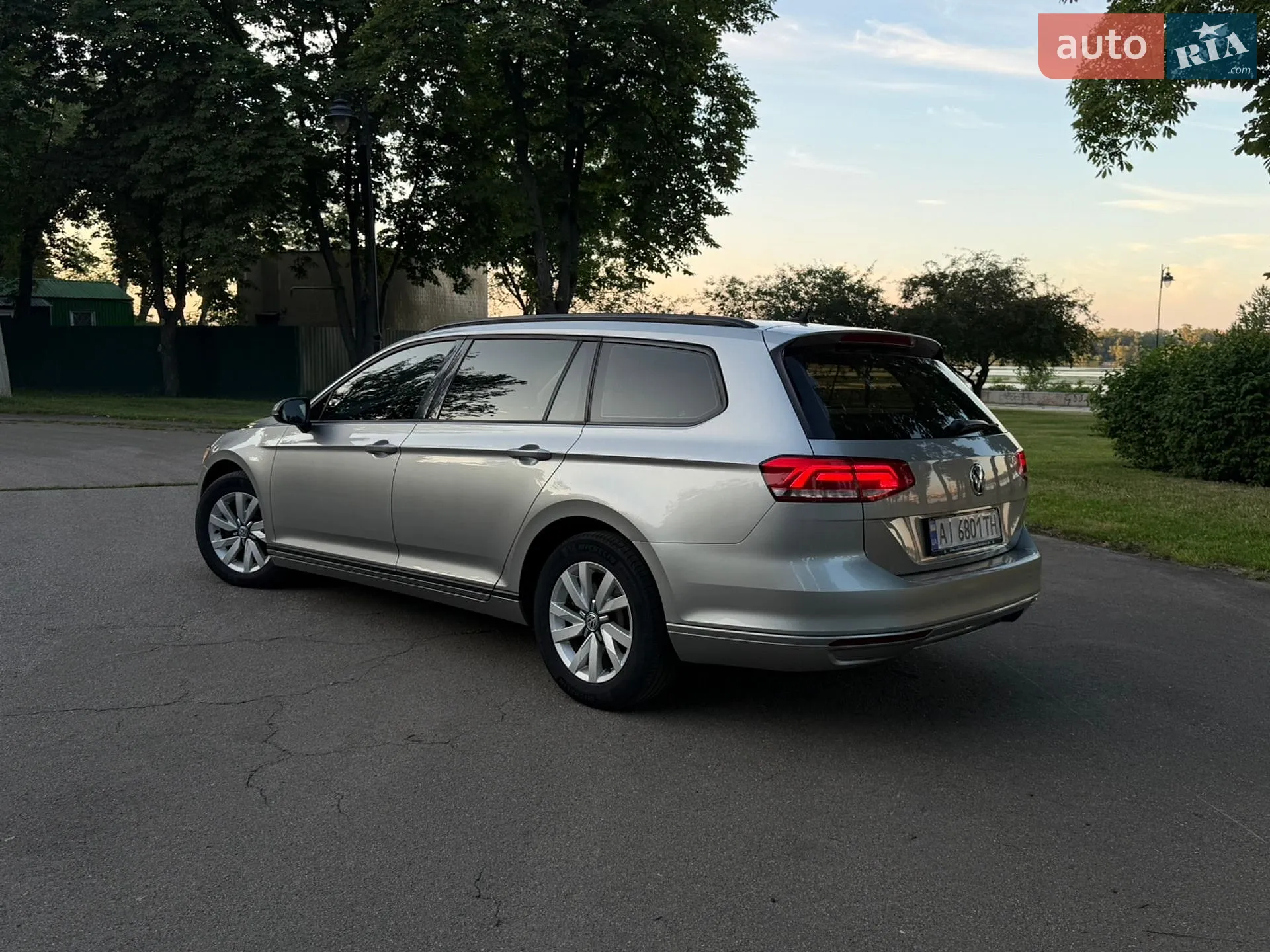 2015 Volkswagen Passat - мініатюра 2