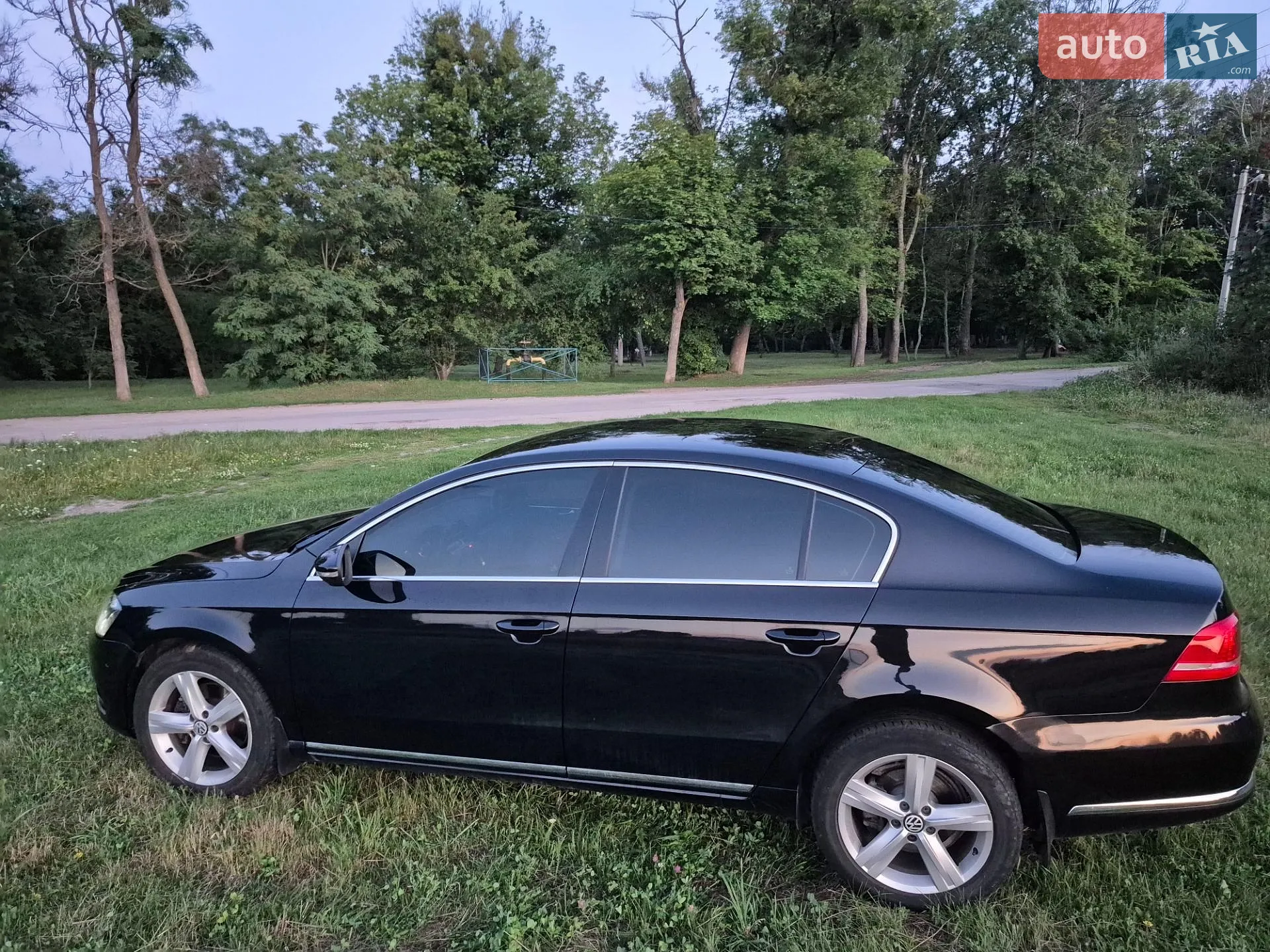2011 Volkswagen Passat - мініатюра 9