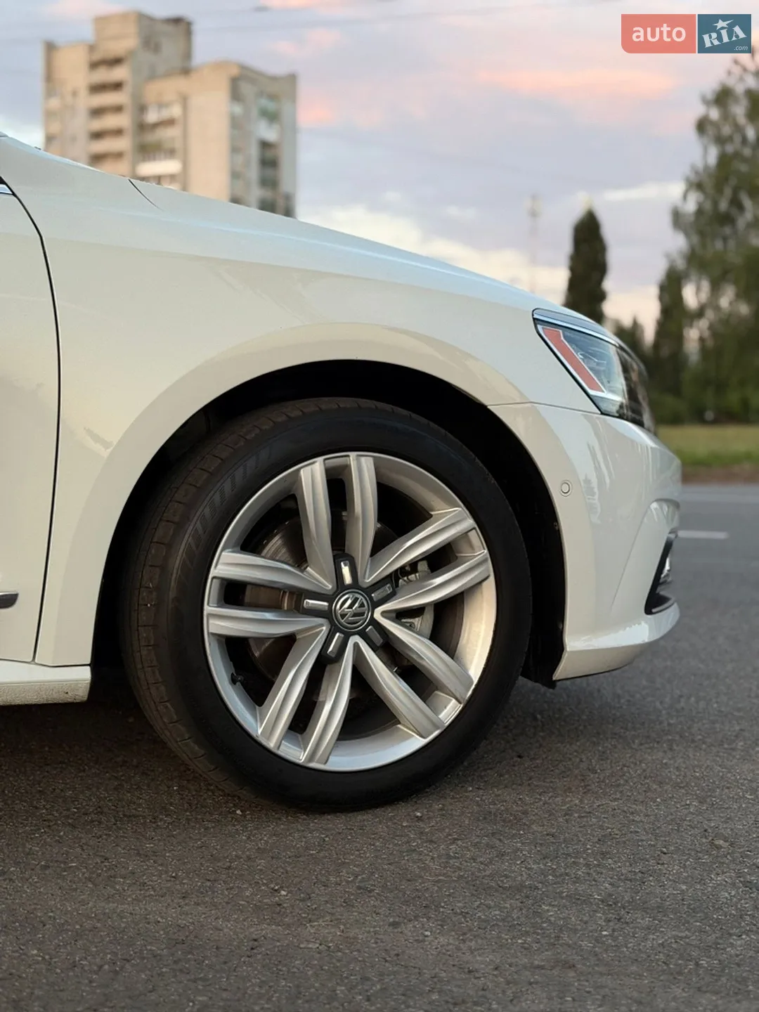 2016 Volkswagen Passat - мініатюра 32