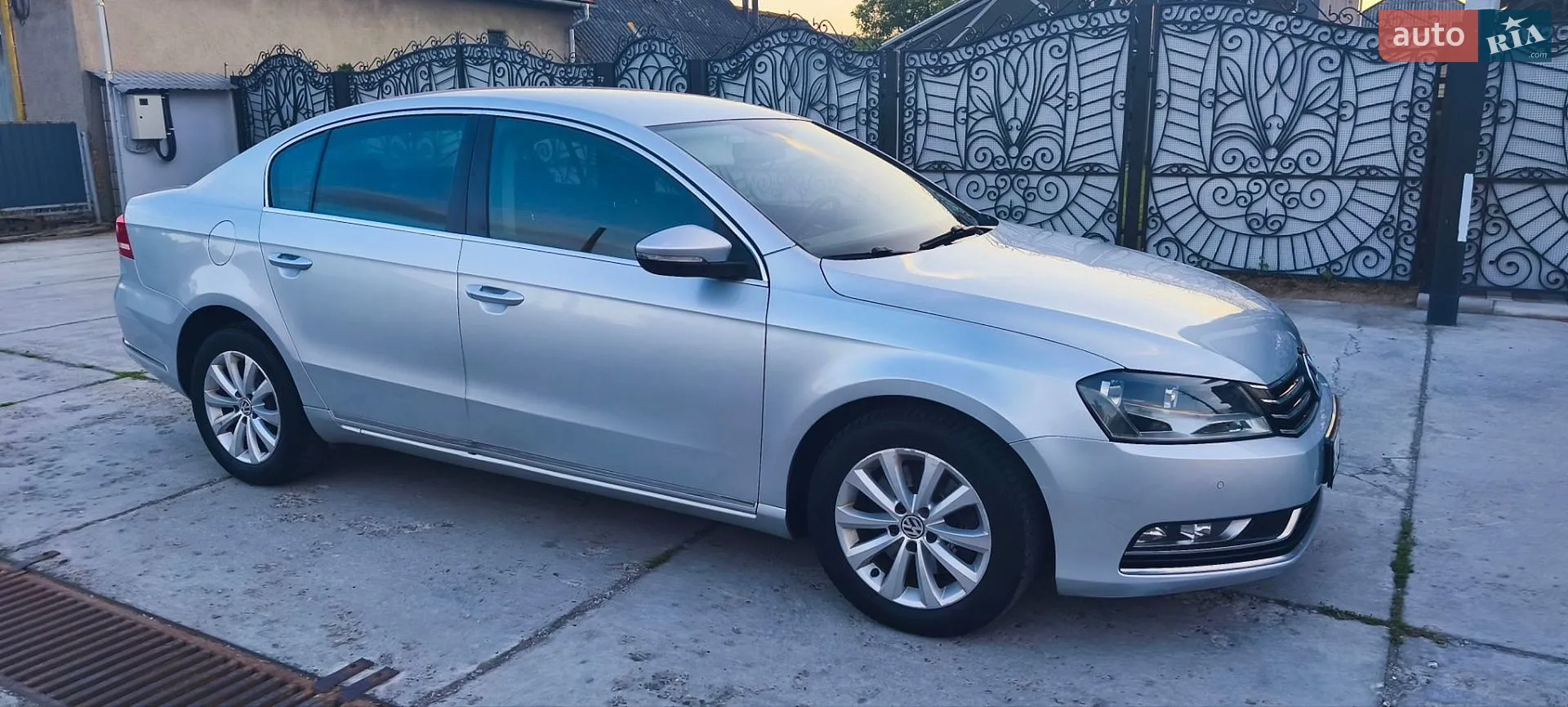 2011 Volkswagen Passat - мініатюра 3