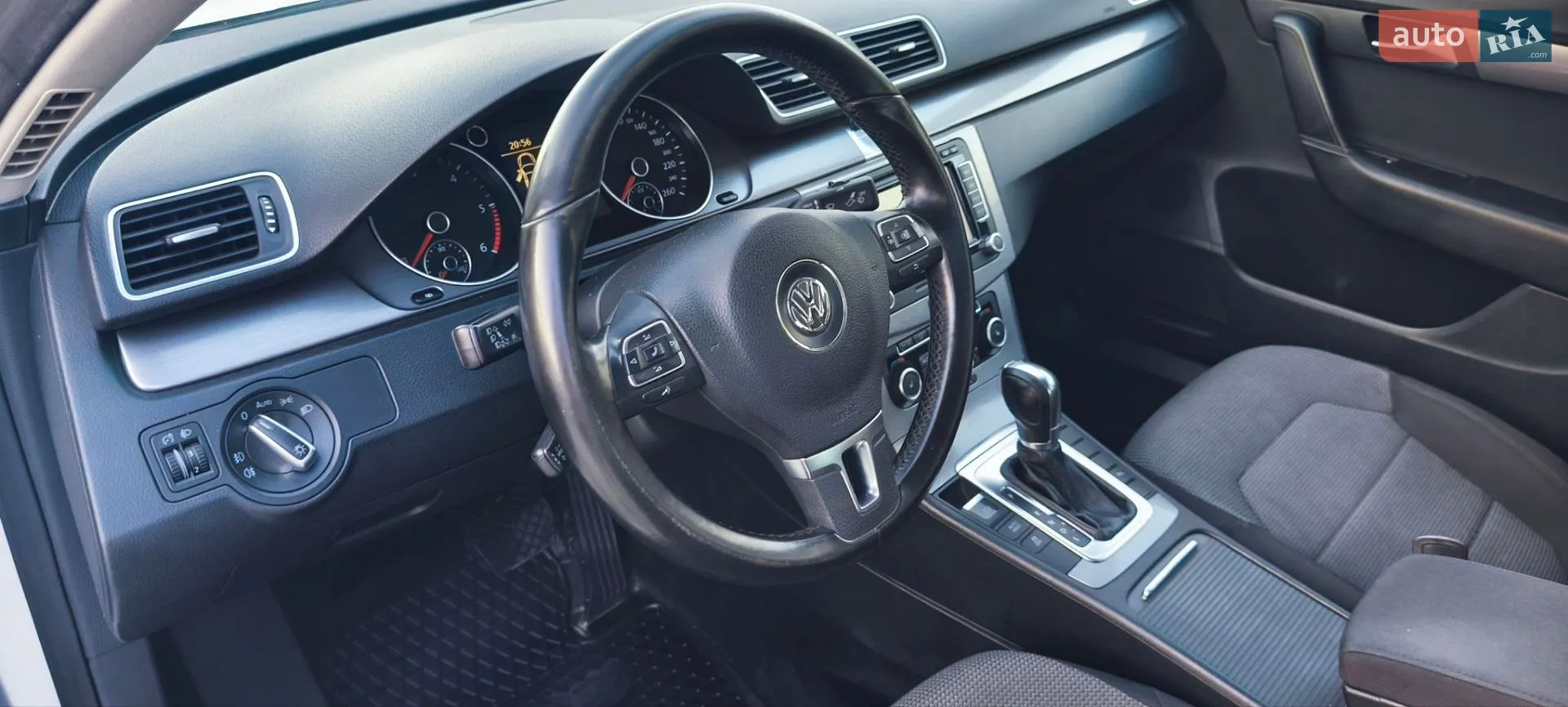2011 Volkswagen Passat - мініатюра 29