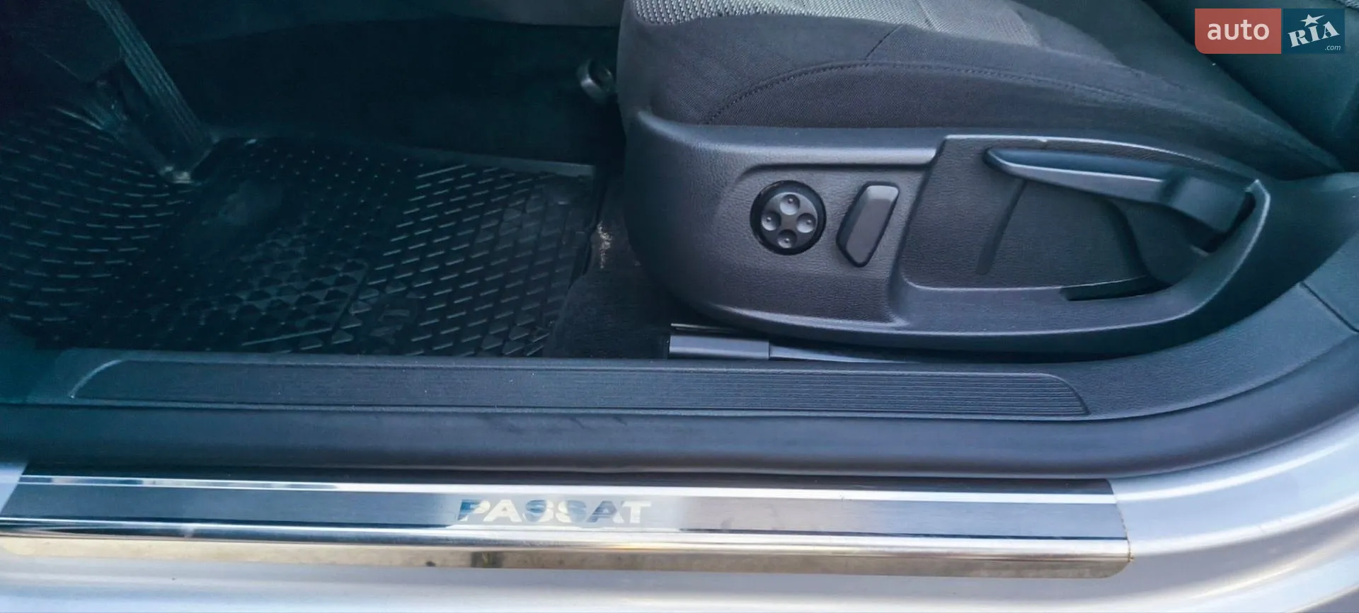 2011 Volkswagen Passat - мініатюра 33