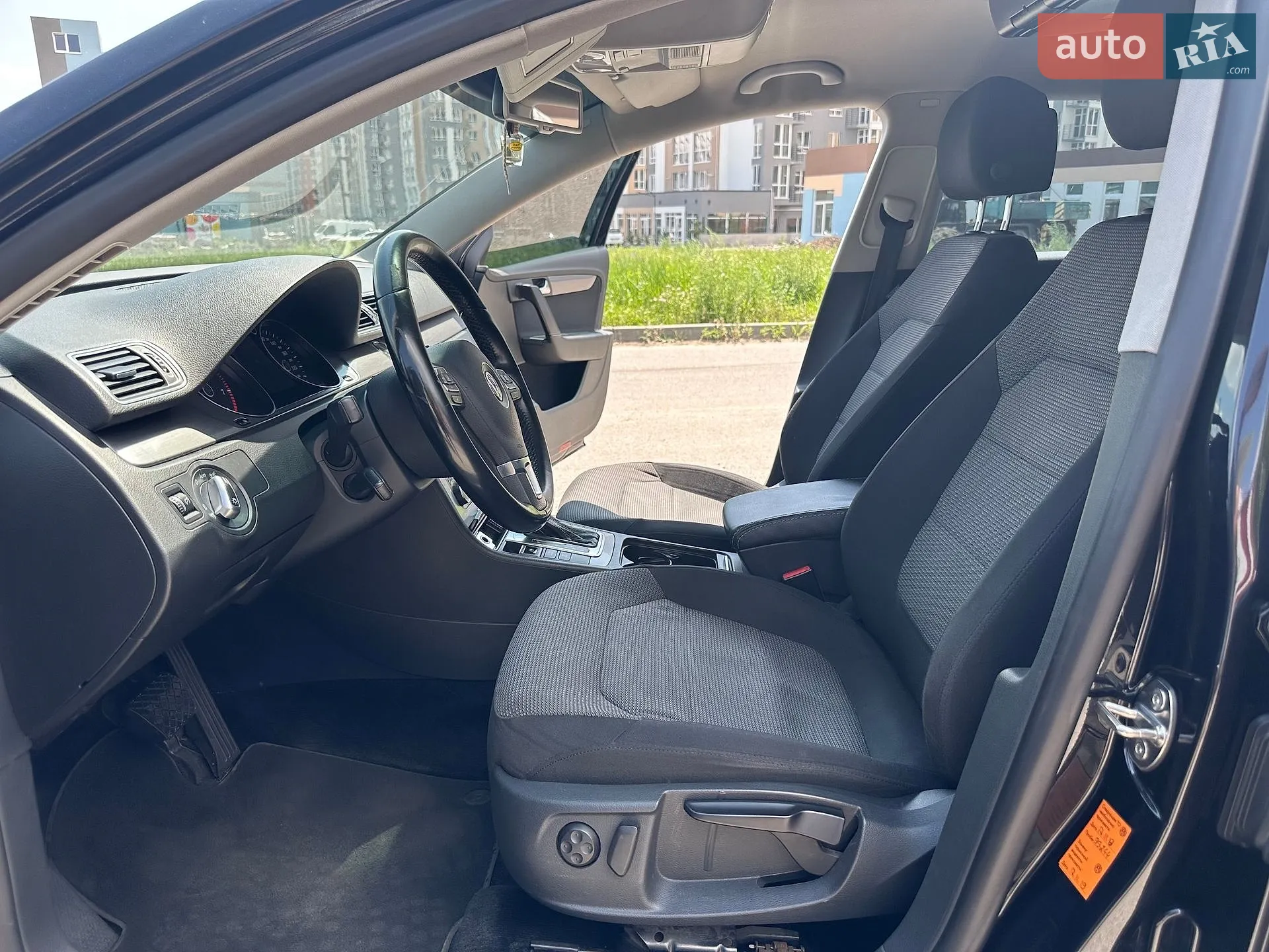 2011 Volkswagen Passat - мініатюра 18