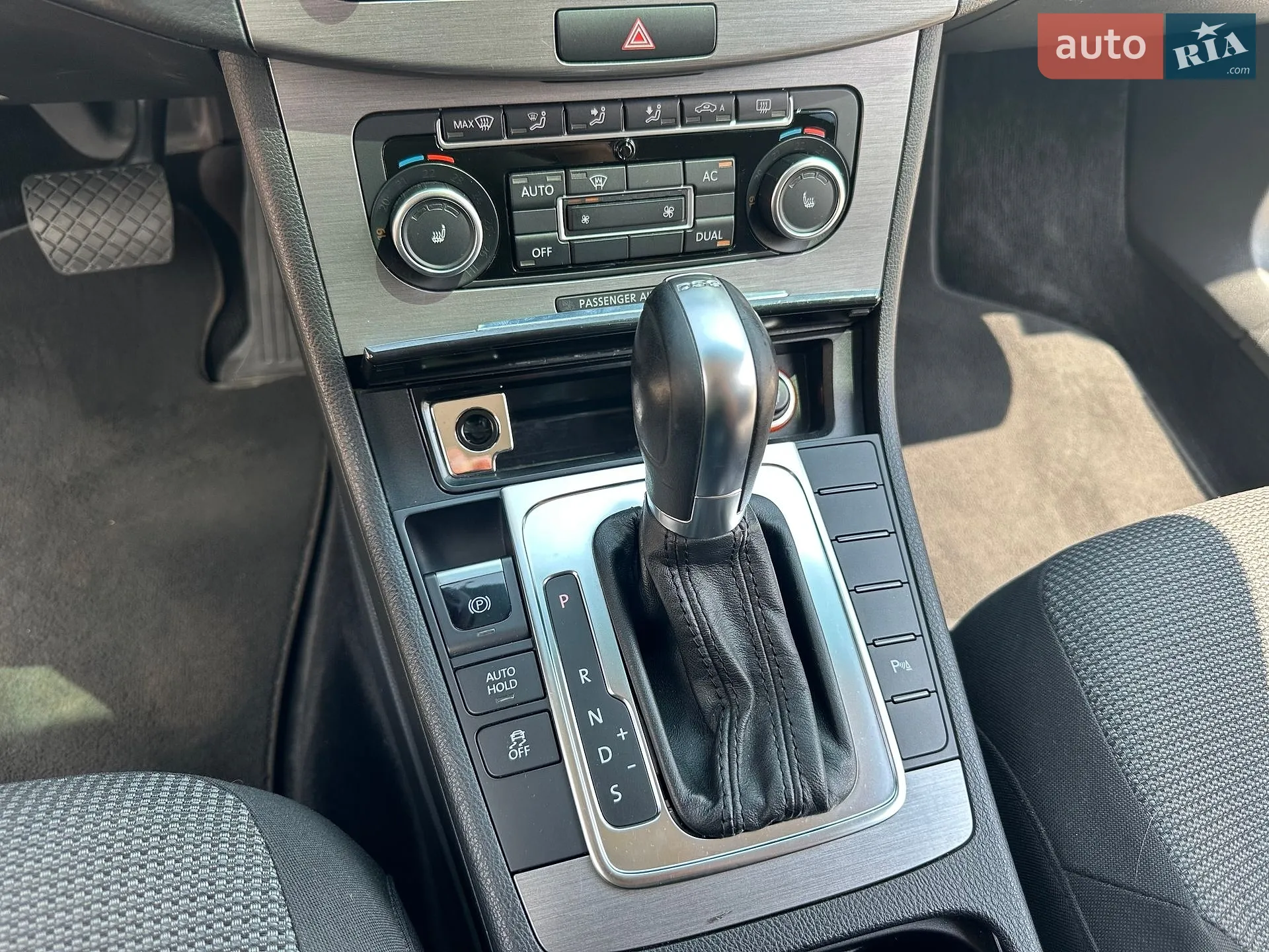 2011 Volkswagen Passat - мініатюра 23