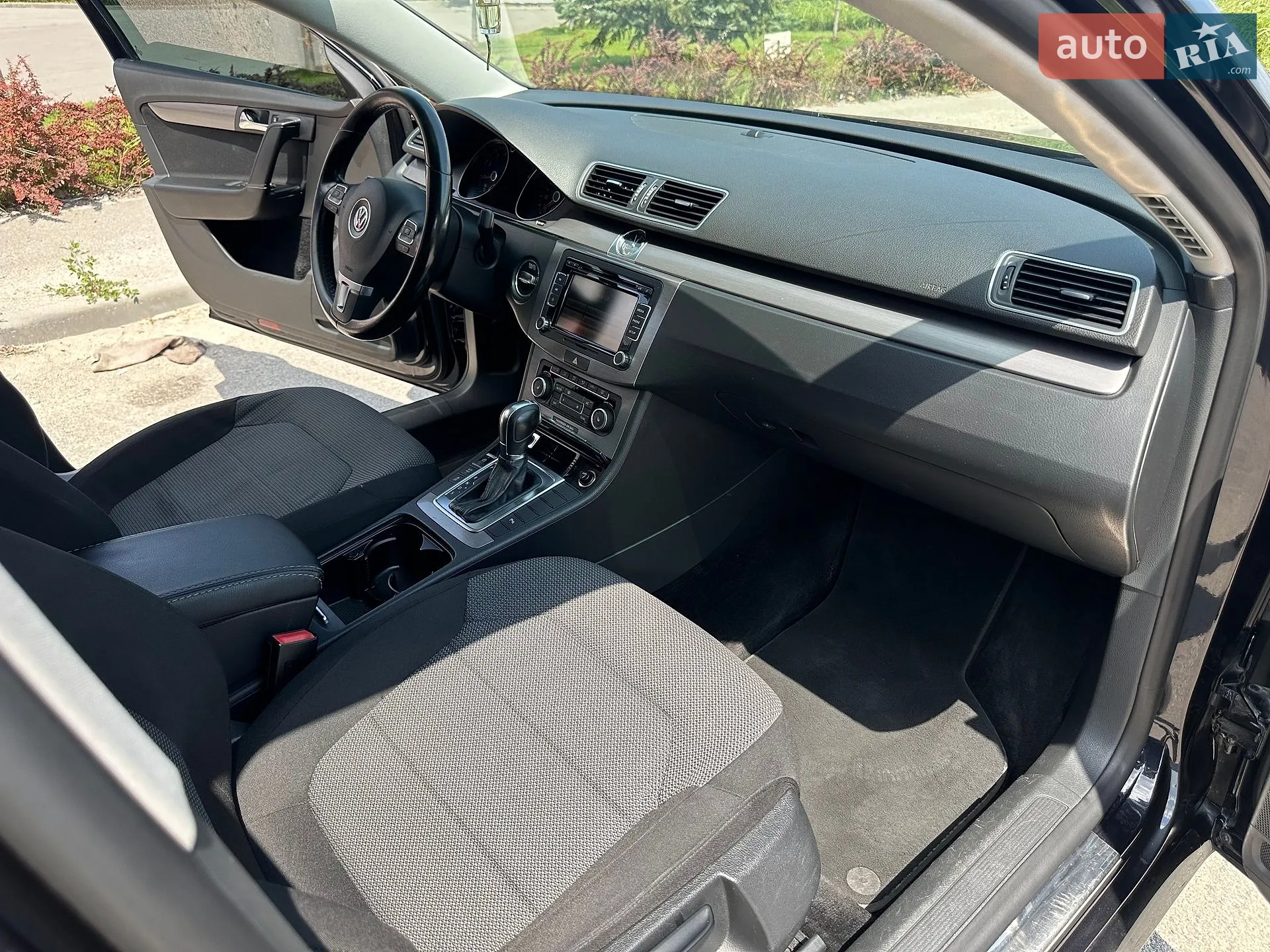 2011 Volkswagen Passat - мініатюра 32