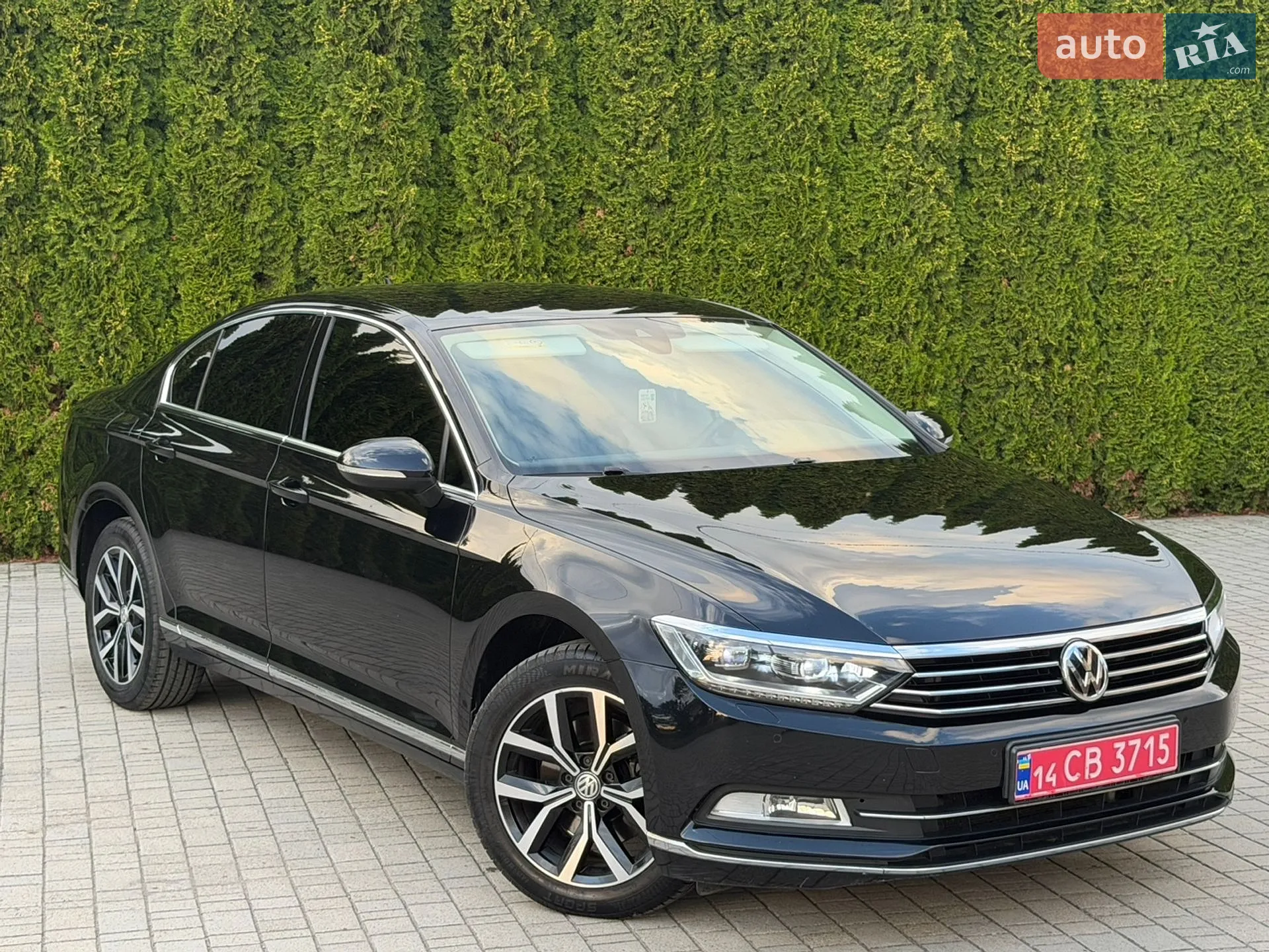 2019 Volkswagen Passat - мініатюра 2