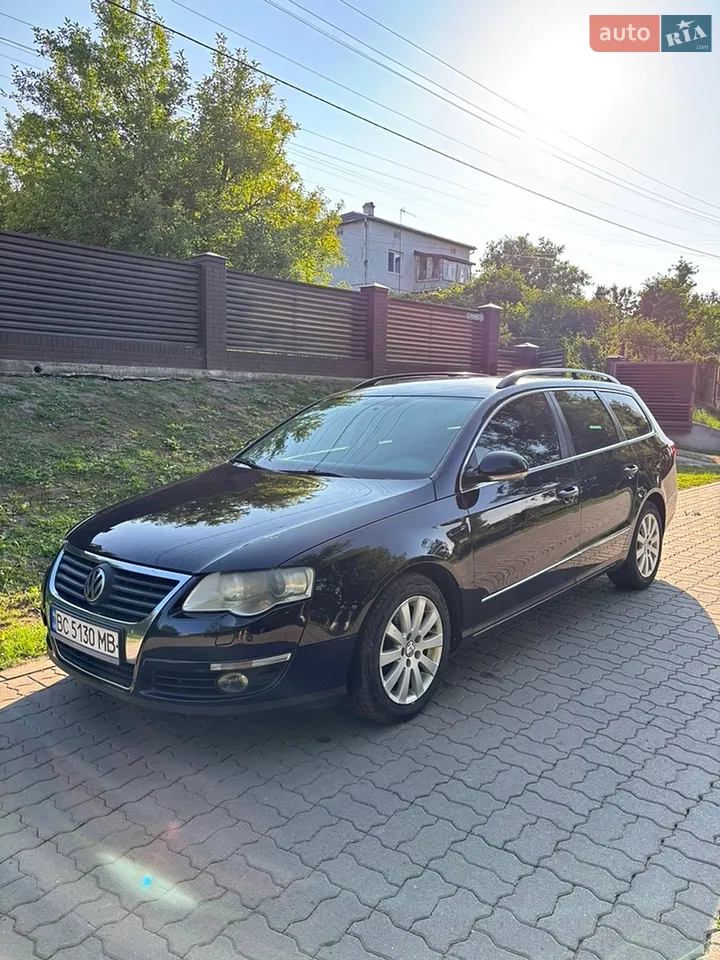 2010 Volkswagen Passat - мініатюра 16