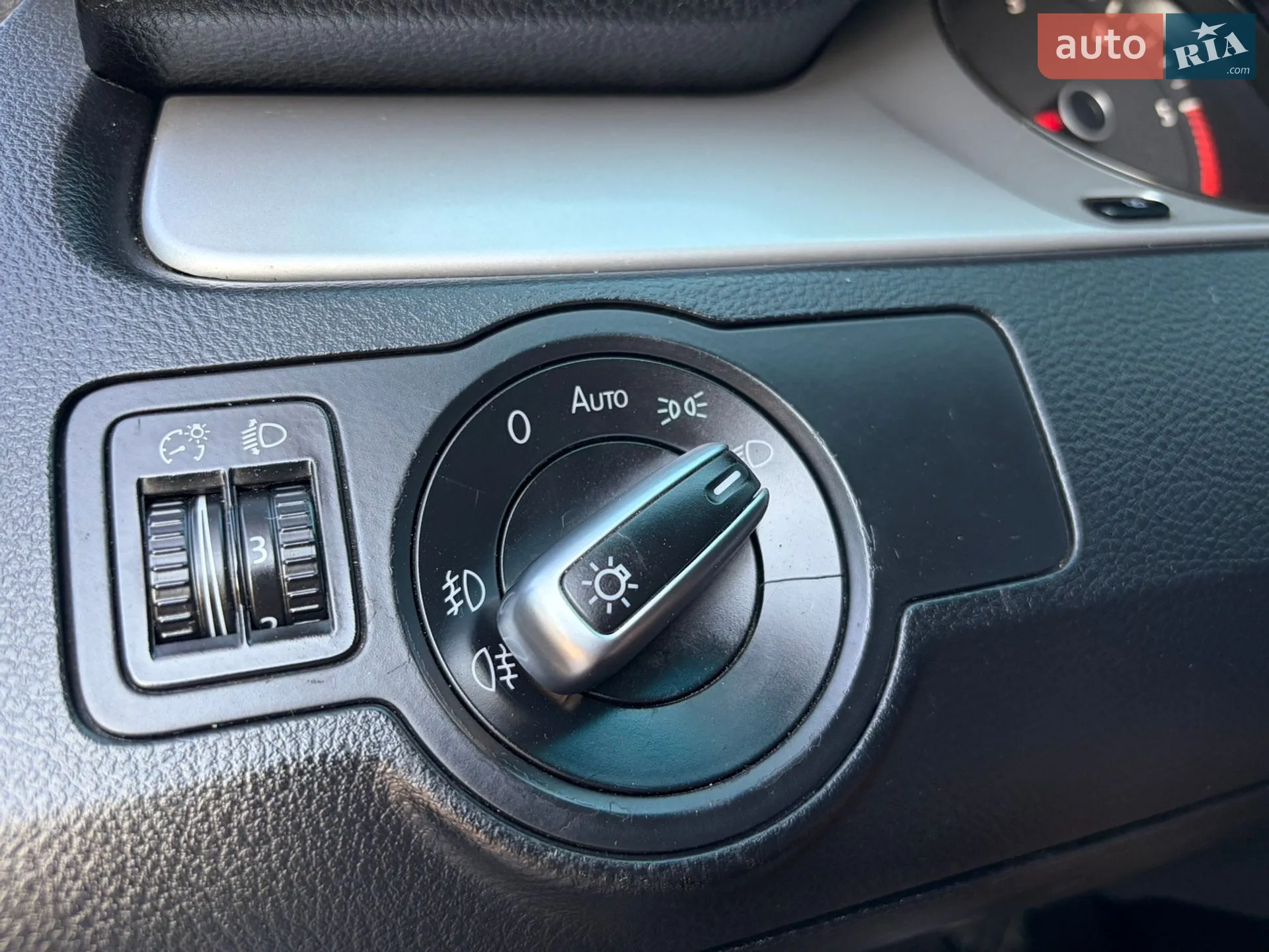 2011 Volkswagen Passat - мініатюра 60