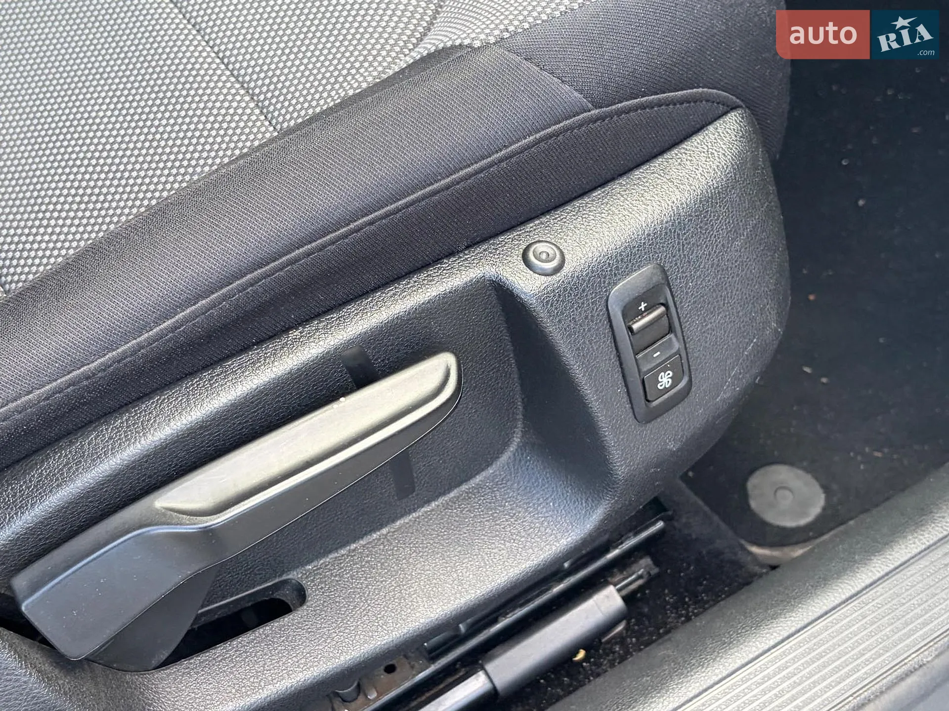 2012 Volkswagen Passat - мініатюра 31